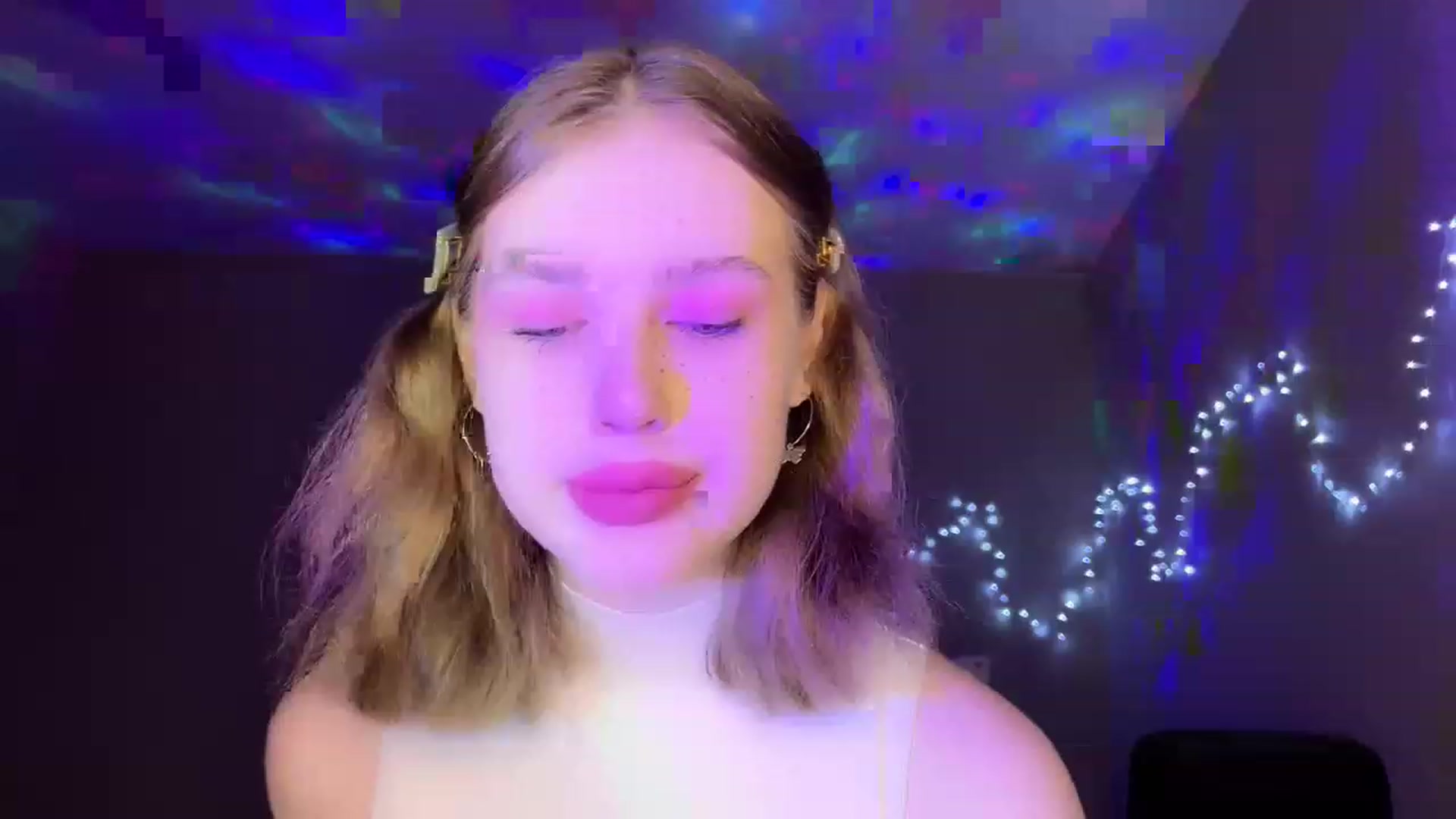 Gallery image thumbnail from Baby_Evaaa's myfreecams stream on, 01/31/2023, 16:59 image 13 of 20