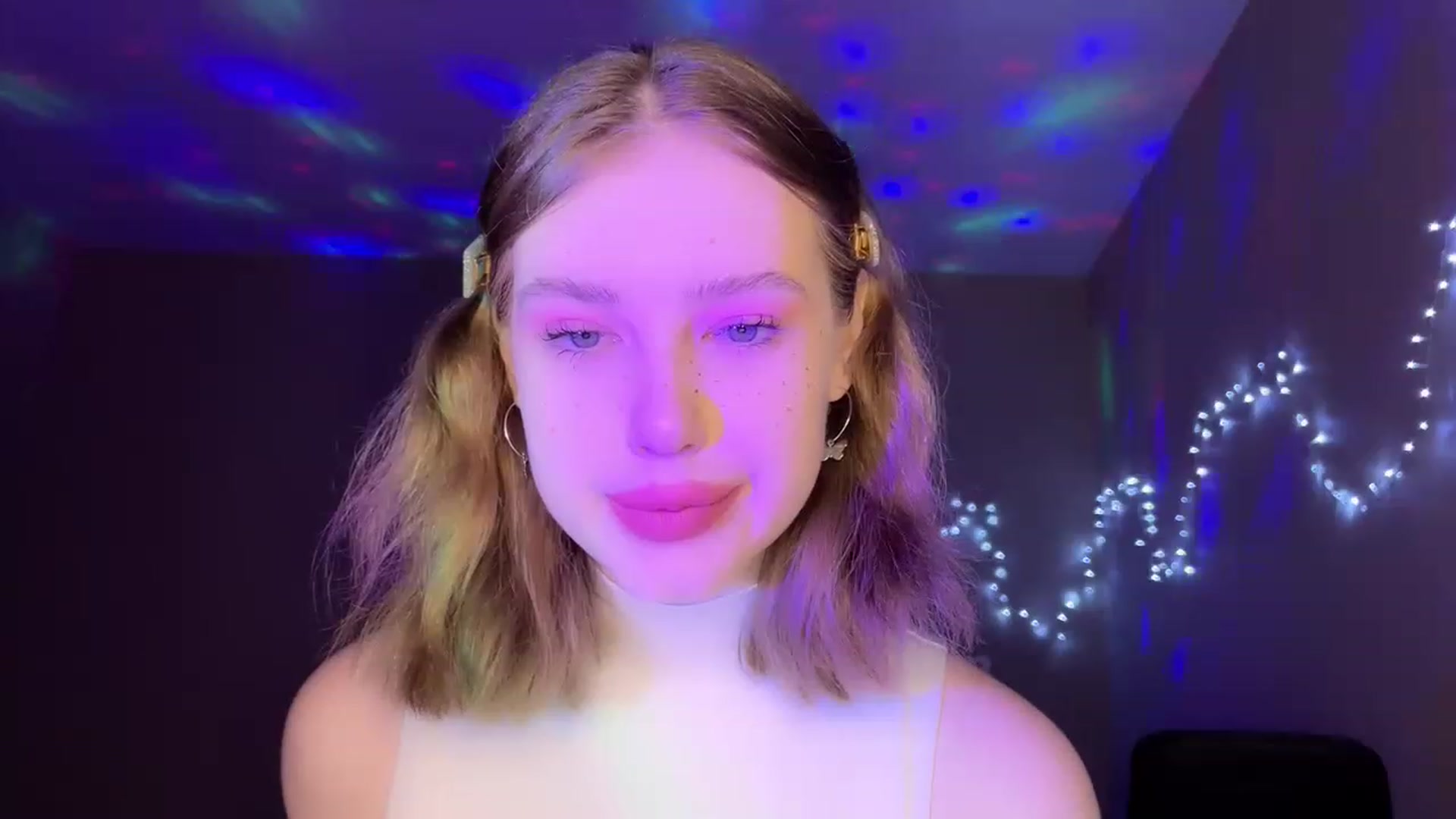 Gallery image thumbnail from Baby_Evaaa's myfreecams stream on, 01/31/2023, 16:59 image 11 of 20
