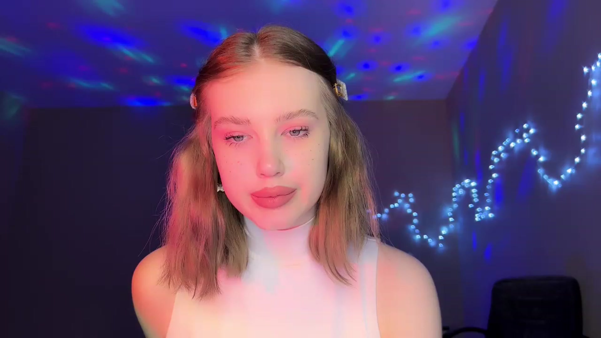 Gallery image thumbnail from Baby_Evaaa's myfreecams stream on, 02/01/2023, 24:06 image 3 of 20