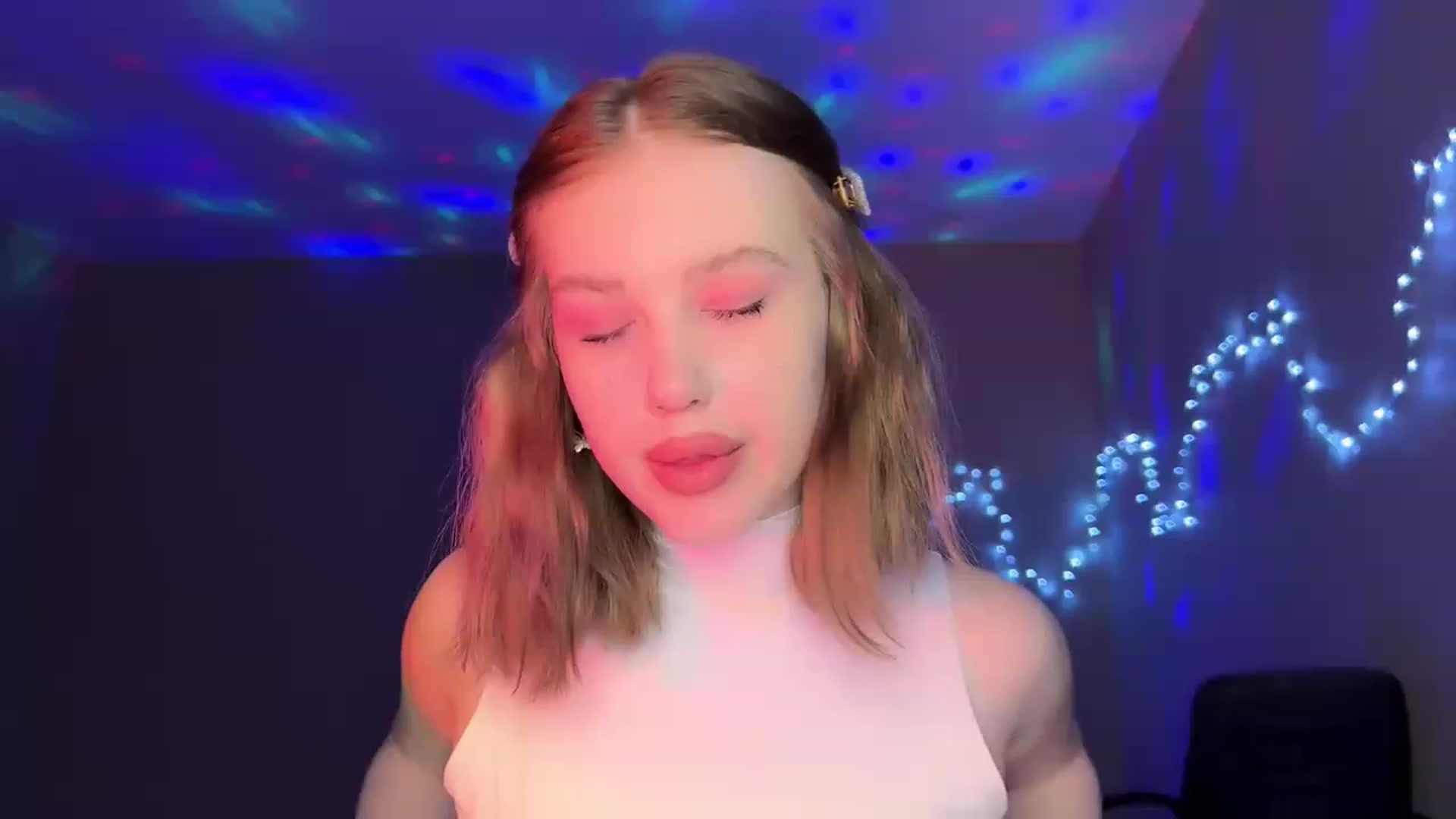 Gallery image thumbnail from Baby_Evaaa's myfreecams stream on, 02/01/2023, 24:06 image 9 of 20