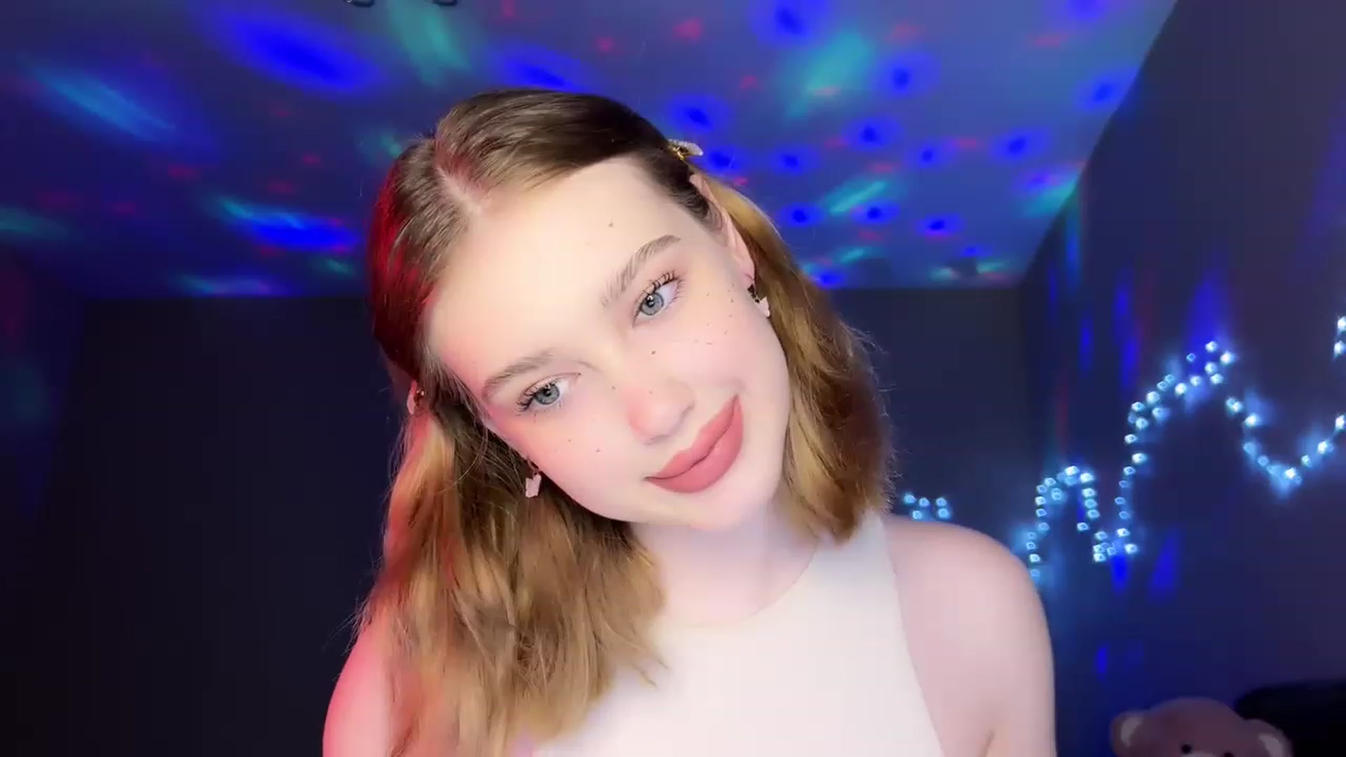 Gallery image thumbnail from Baby_Evaaa's myfreecams stream on, 02/13/2023, 14:46 image 16 of 20