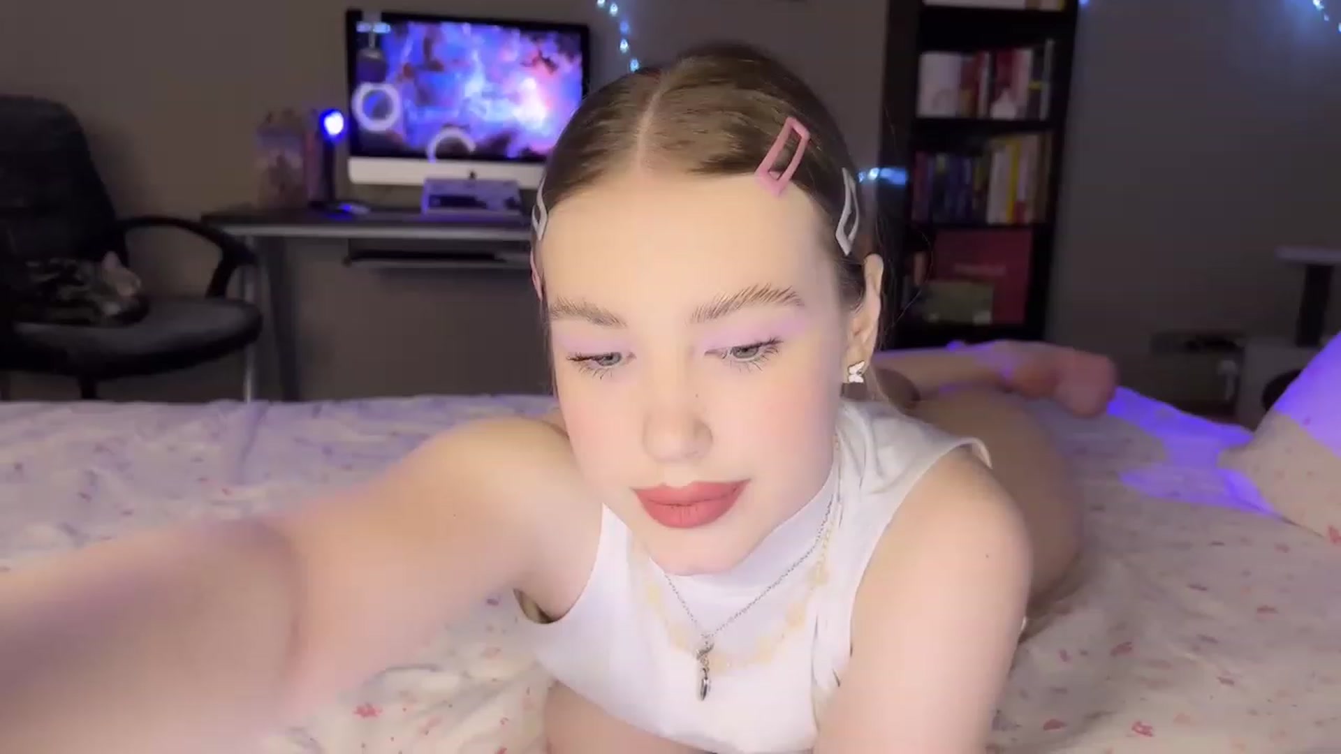 Gallery image thumbnail from Baby_Evaaa's myfreecams stream on, 02/23/2023, 10:10 image 5 of 20
