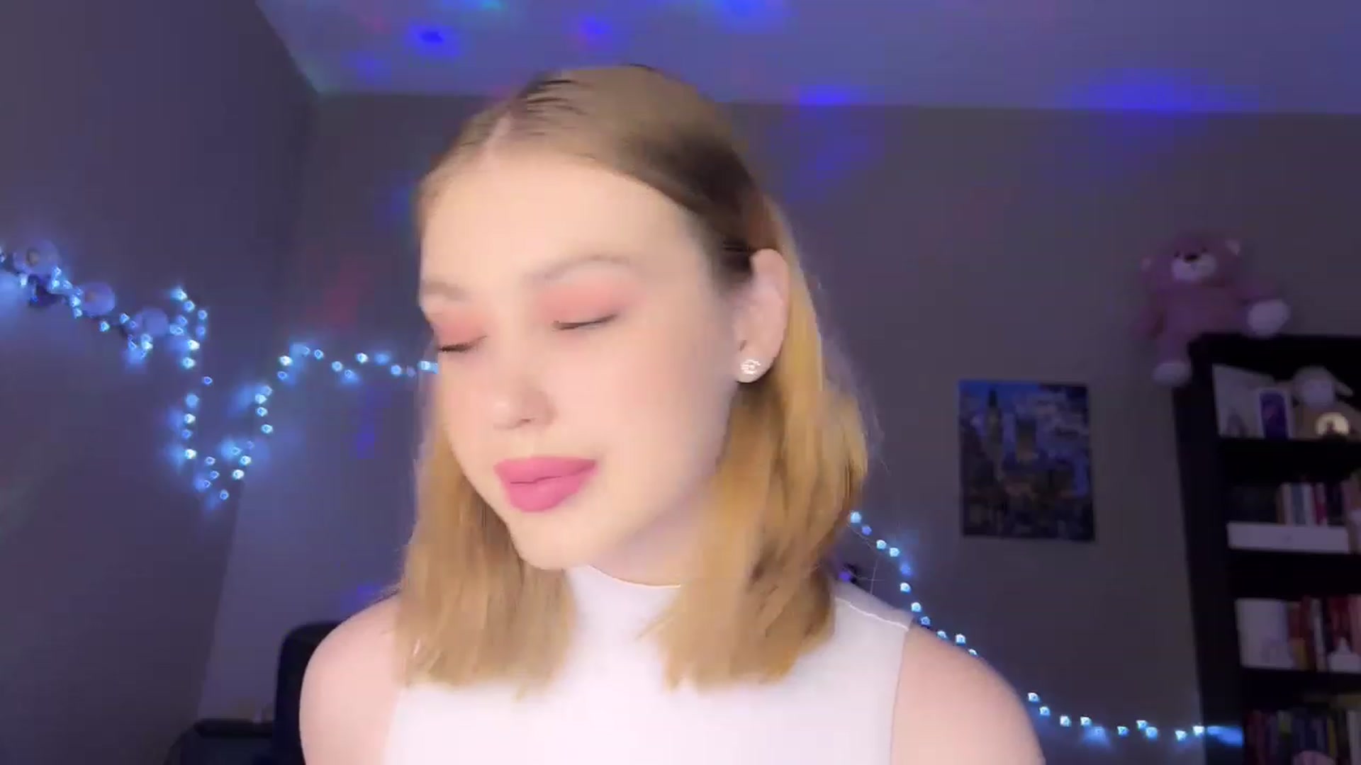 Gallery image thumbnail from Baby_Evaaa's myfreecams stream on, 02/27/2023, 06:17 image 13 of 20