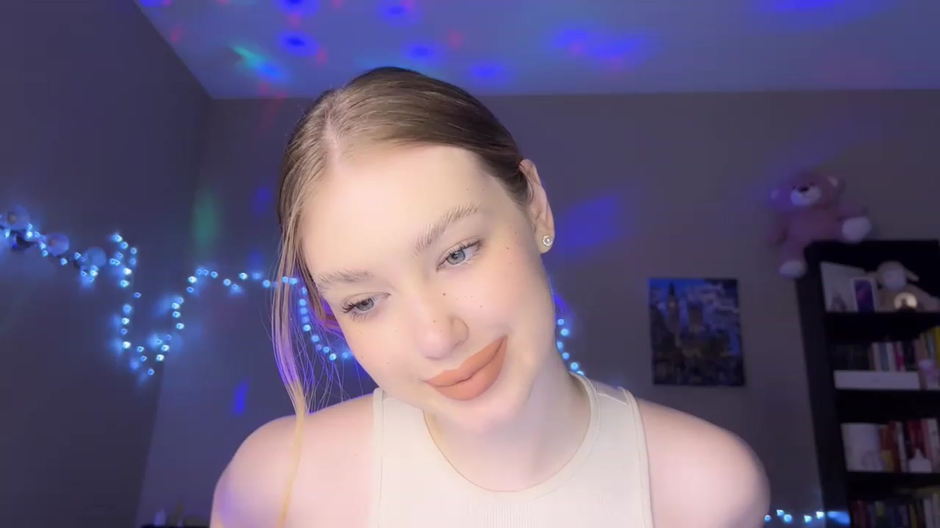 Gallery image thumbnail from Baby_Evaaa's myfreecams stream on, 02/28/2023, 17:03 image 15 of 20