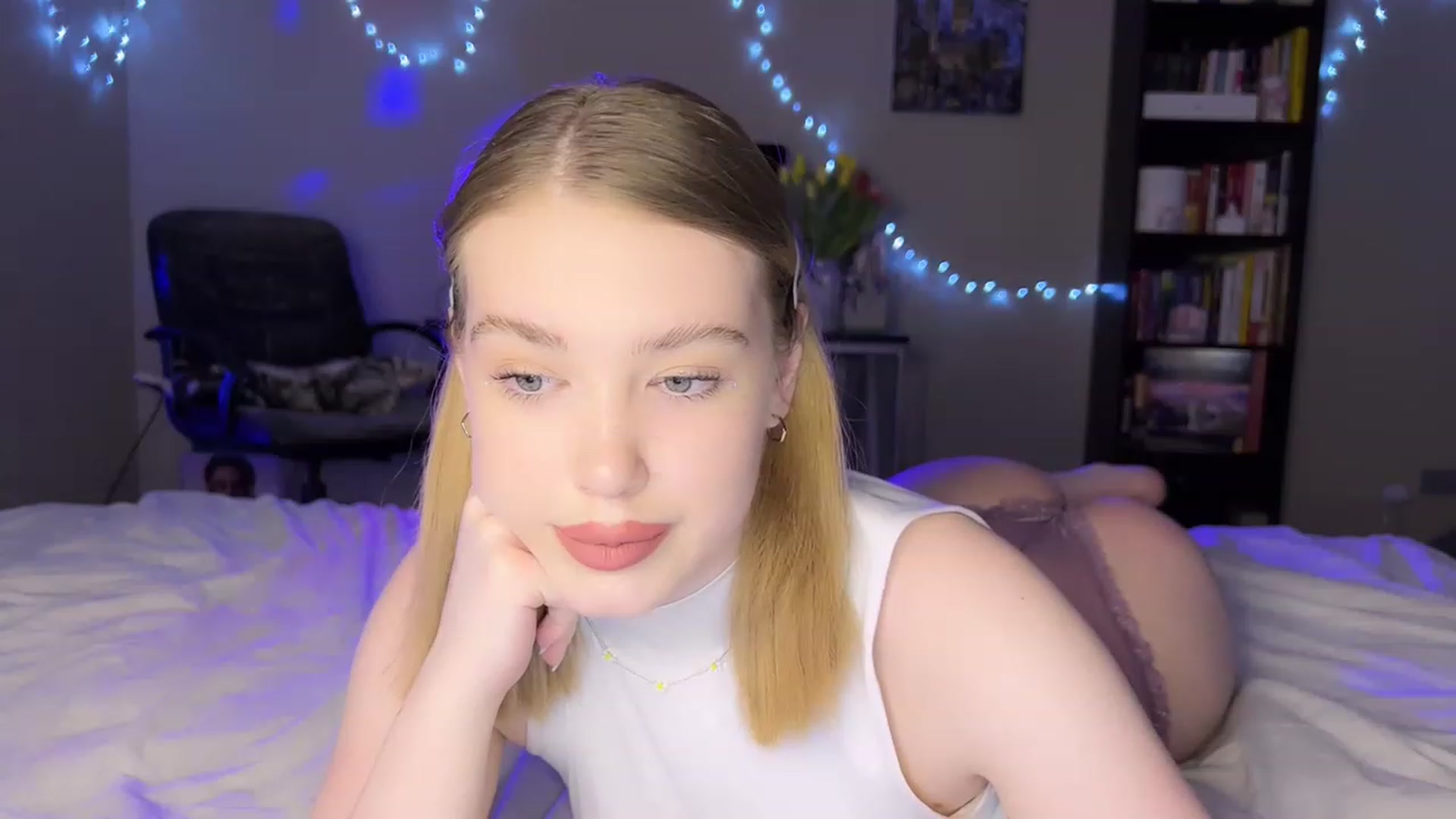 Gallery image thumbnail from Baby_Evaaa's myfreecams stream on, 03/04/2023, 20:02 image 17 of 20
