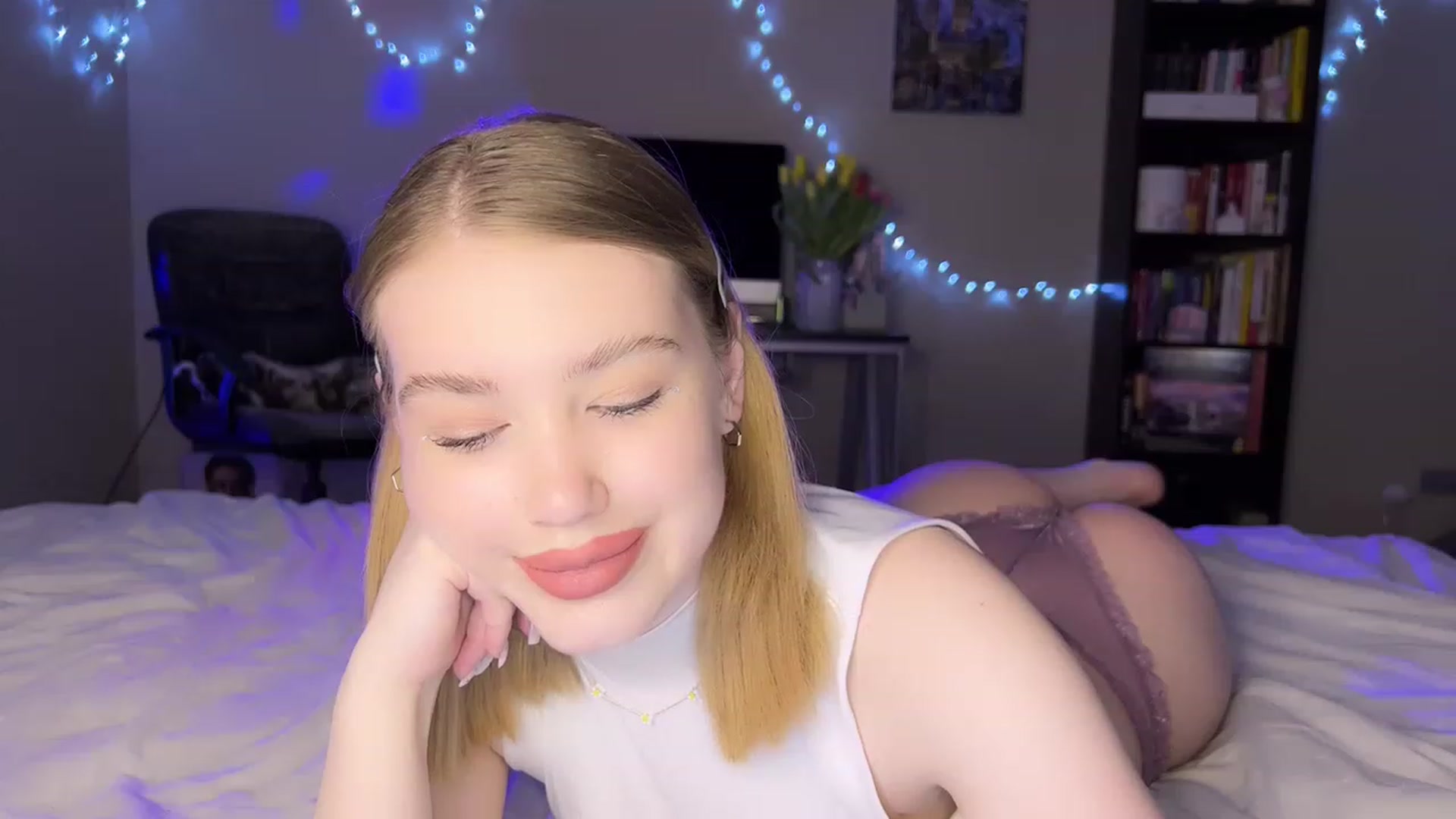 Gallery image thumbnail from Baby_Evaaa's myfreecams stream on, 03/04/2023, 20:02 image 18 of 20