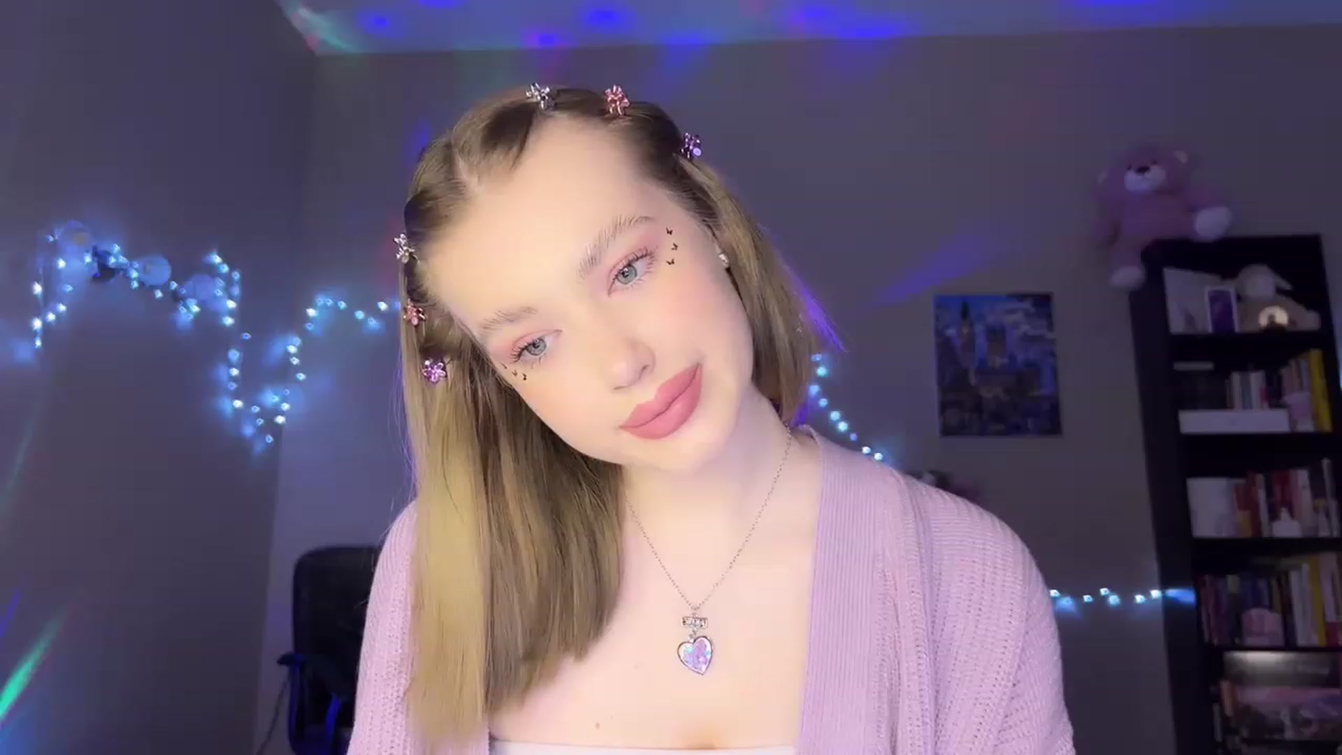 Gallery image thumbnail from Baby_Evaaa's myfreecams stream on, 03/07/2023, 07:42 image 16 of 20