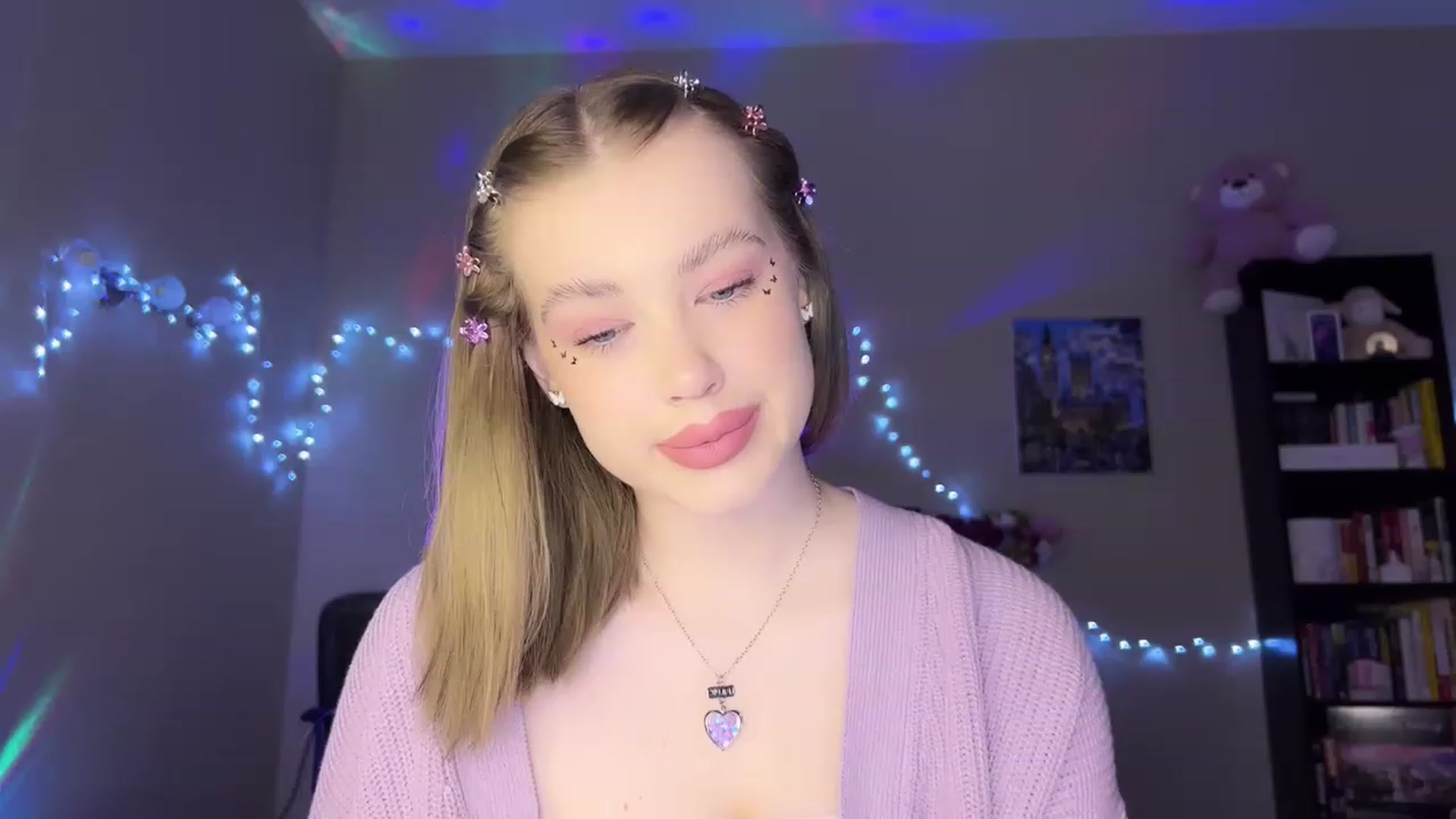 Gallery image thumbnail from Baby_Evaaa's myfreecams stream on, 03/07/2023, 07:42 image 18 of 20