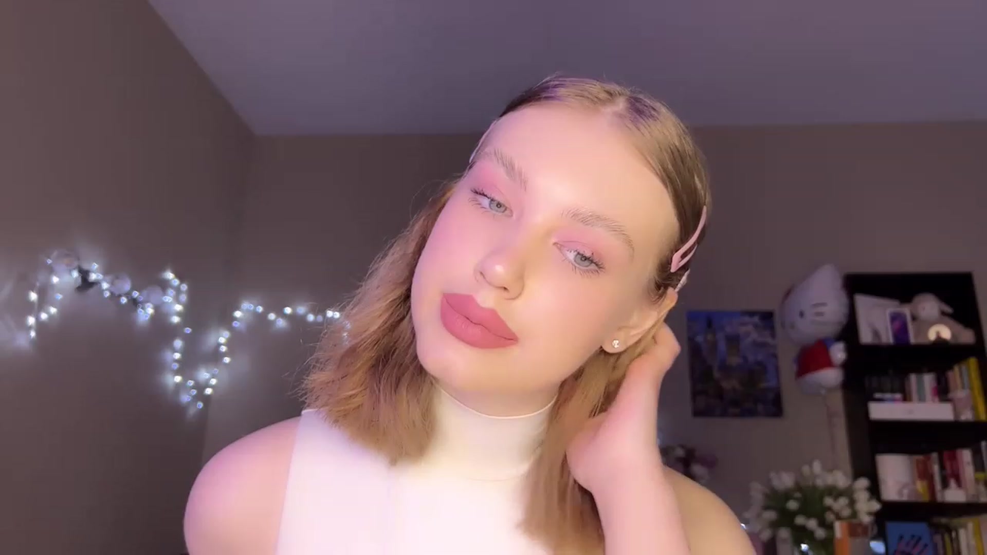 Gallery image thumbnail from Baby_Evaaa's myfreecams stream on, 03/09/2023, 17:43 image 15 of 20