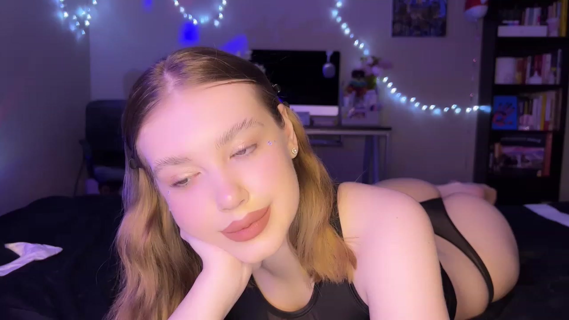 Gallery image thumbnail from Baby_Evaaa's myfreecams stream on, 03/13/2023, 07:31 image 5 of 20