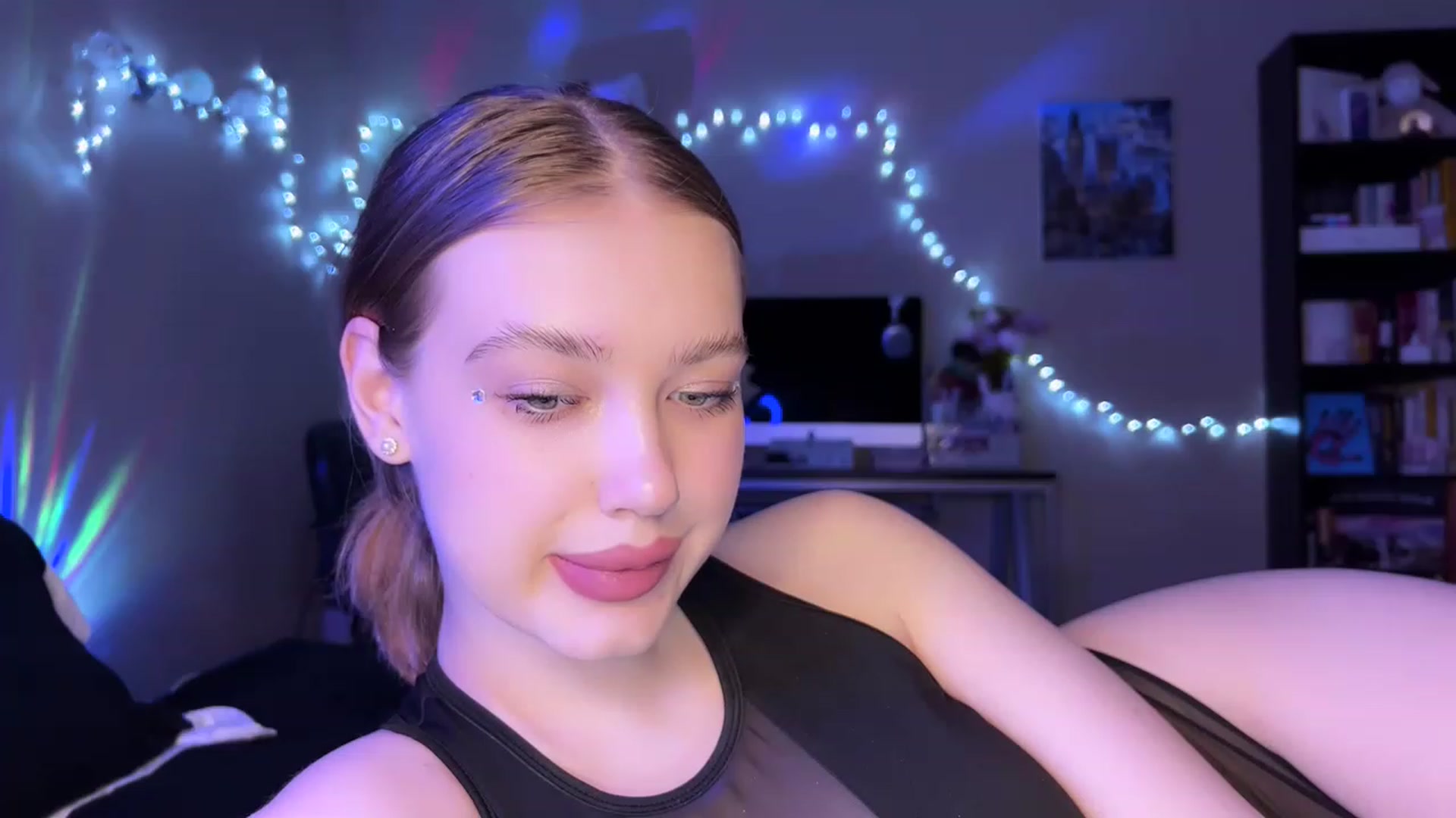 Gallery image thumbnail from Baby_Evaaa's myfreecams stream on, 03/13/2023, 17:44 image 1 of 20