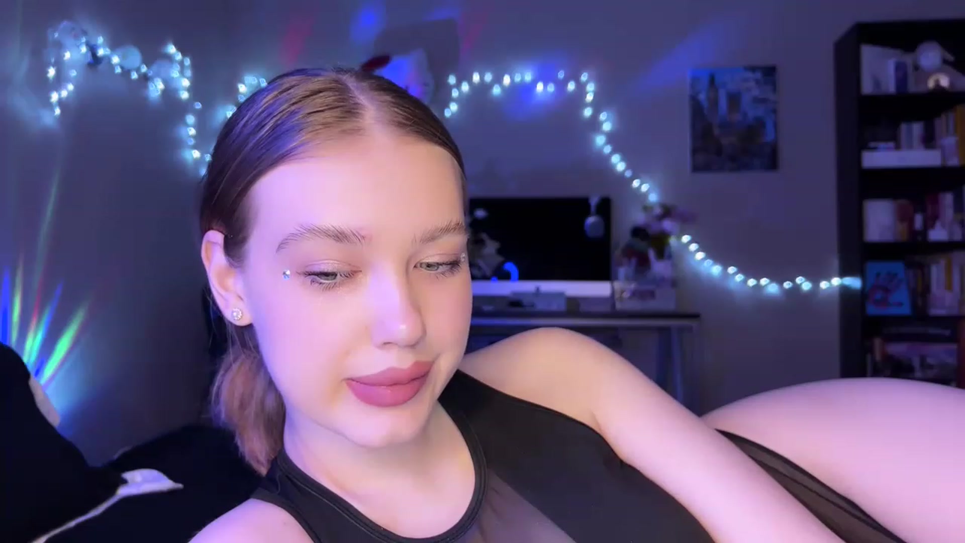 Gallery image thumbnail from Baby_Evaaa's myfreecams stream on, 03/13/2023, 17:44 image 3 of 20