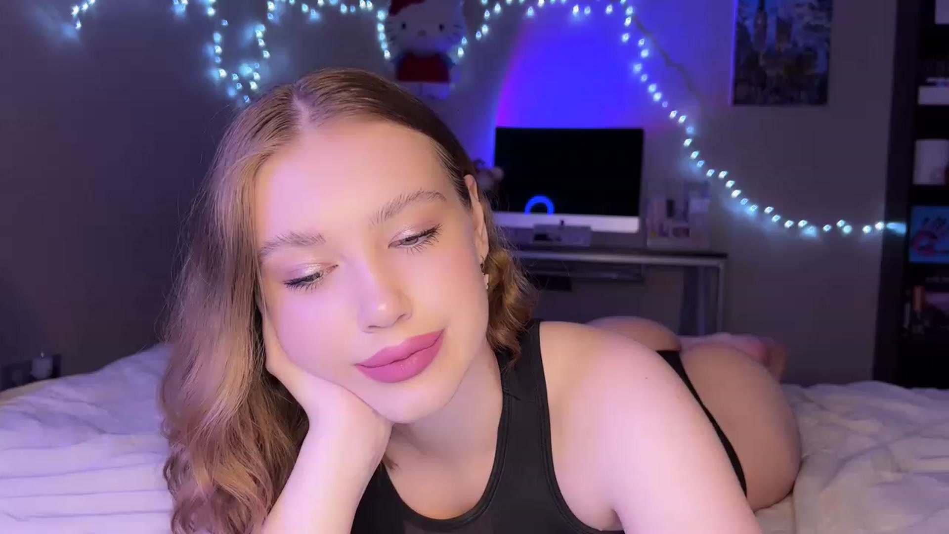 Gallery image thumbnail from Baby_Evaaa's myfreecams stream on, 03/14/2023, 20:39 image 17 of 20