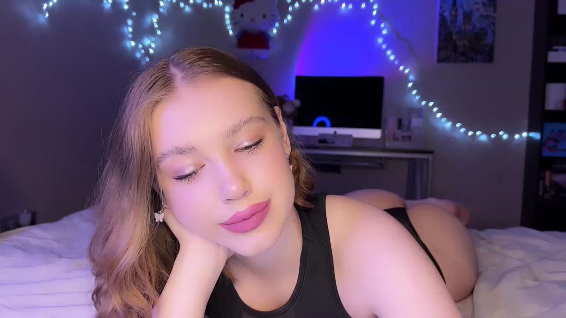 Gallery image thumbnail from Baby_Evaaa's myfreecams stream on, 03/14/2023, 20:39 image 11 of 20
