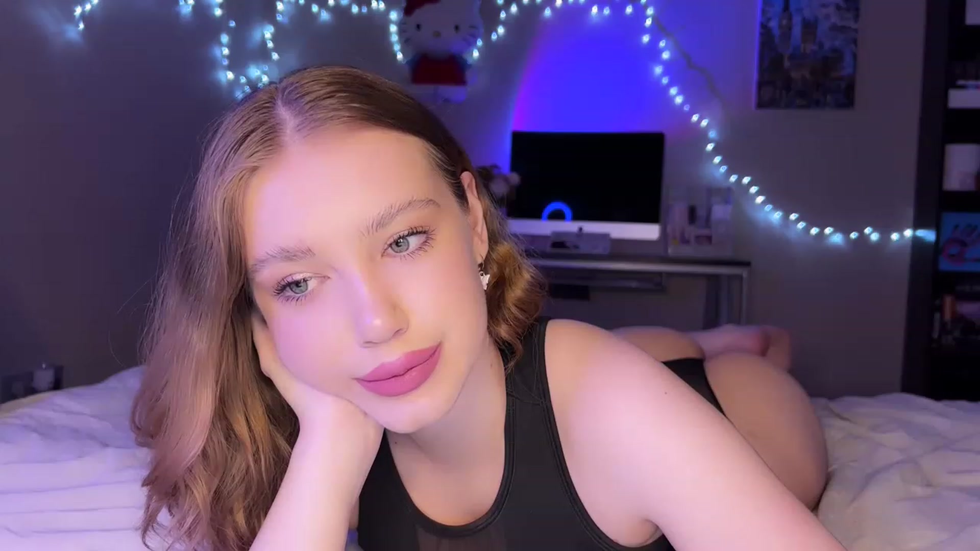 Gallery image thumbnail from Baby_Evaaa's myfreecams stream on, 03/14/2023, 20:39 image 3 of 20