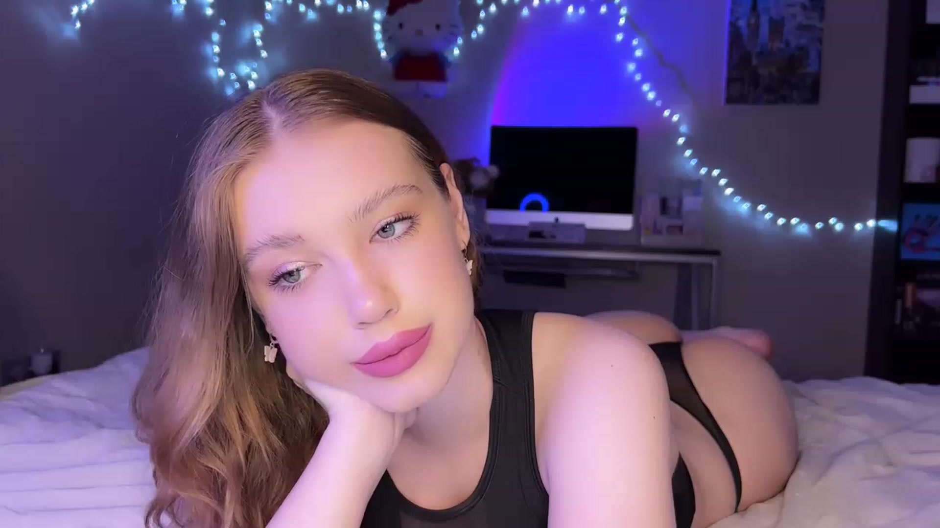 Gallery image thumbnail from Baby_Evaaa's myfreecams stream on, 03/14/2023, 20:39 image 5 of 20