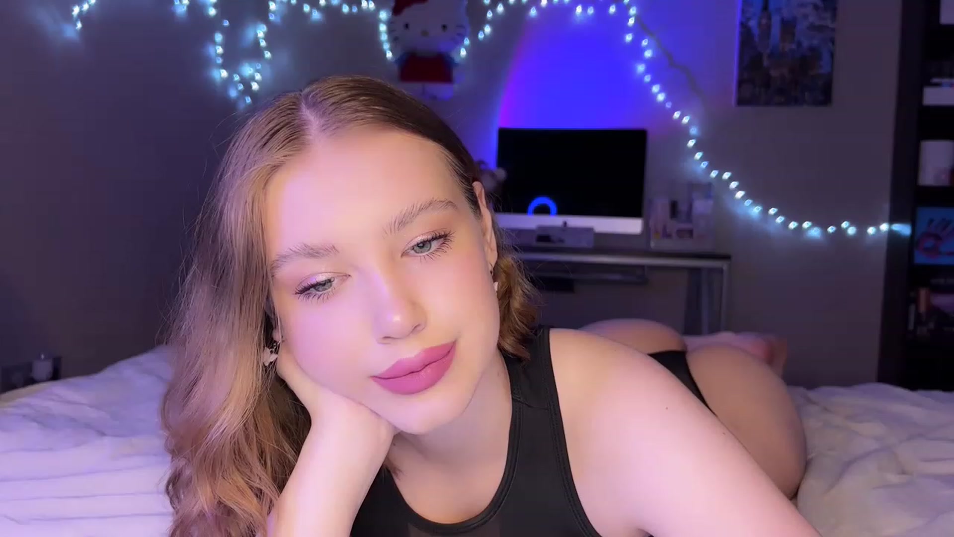 Gallery image thumbnail from Baby_Evaaa's myfreecams stream on, 03/14/2023, 20:39 image 14 of 20