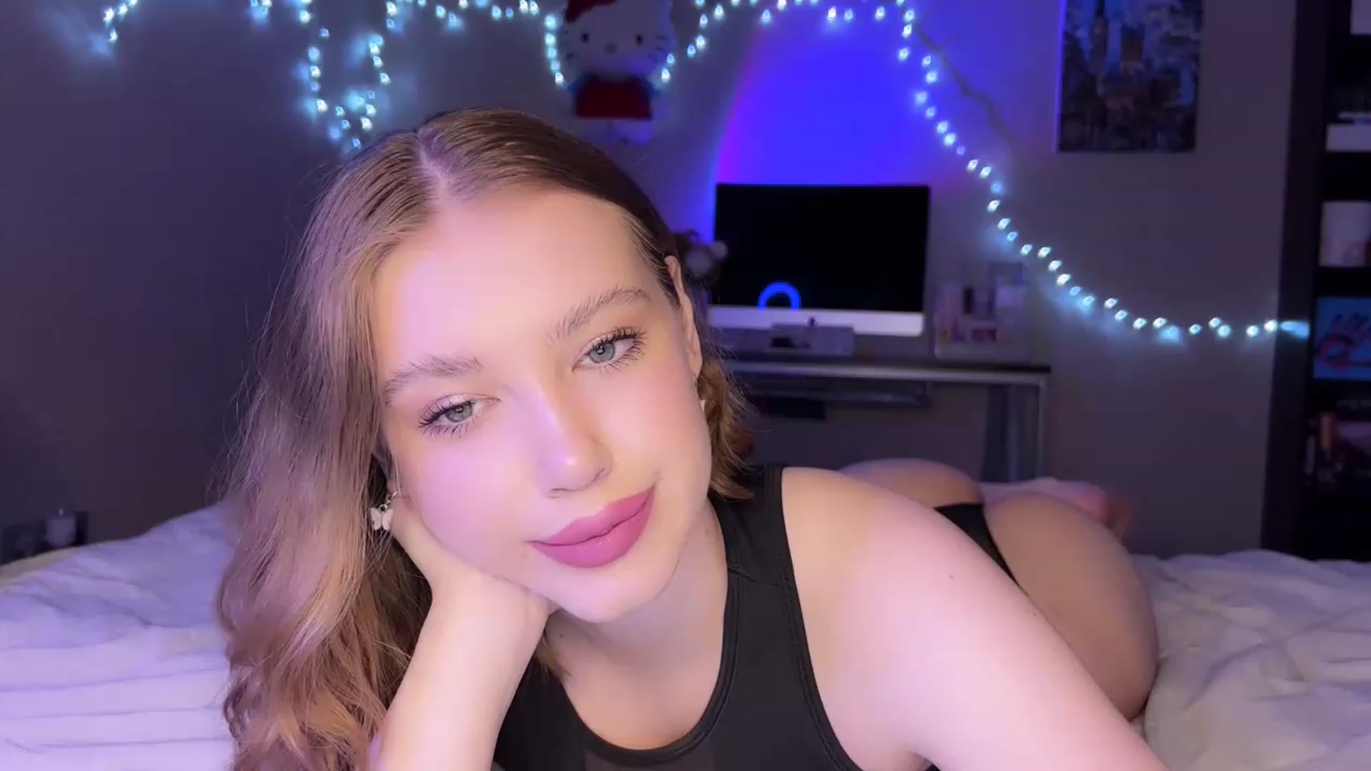 Gallery image thumbnail from Baby_Evaaa's myfreecams stream on, 03/14/2023, 20:39 image 10 of 20