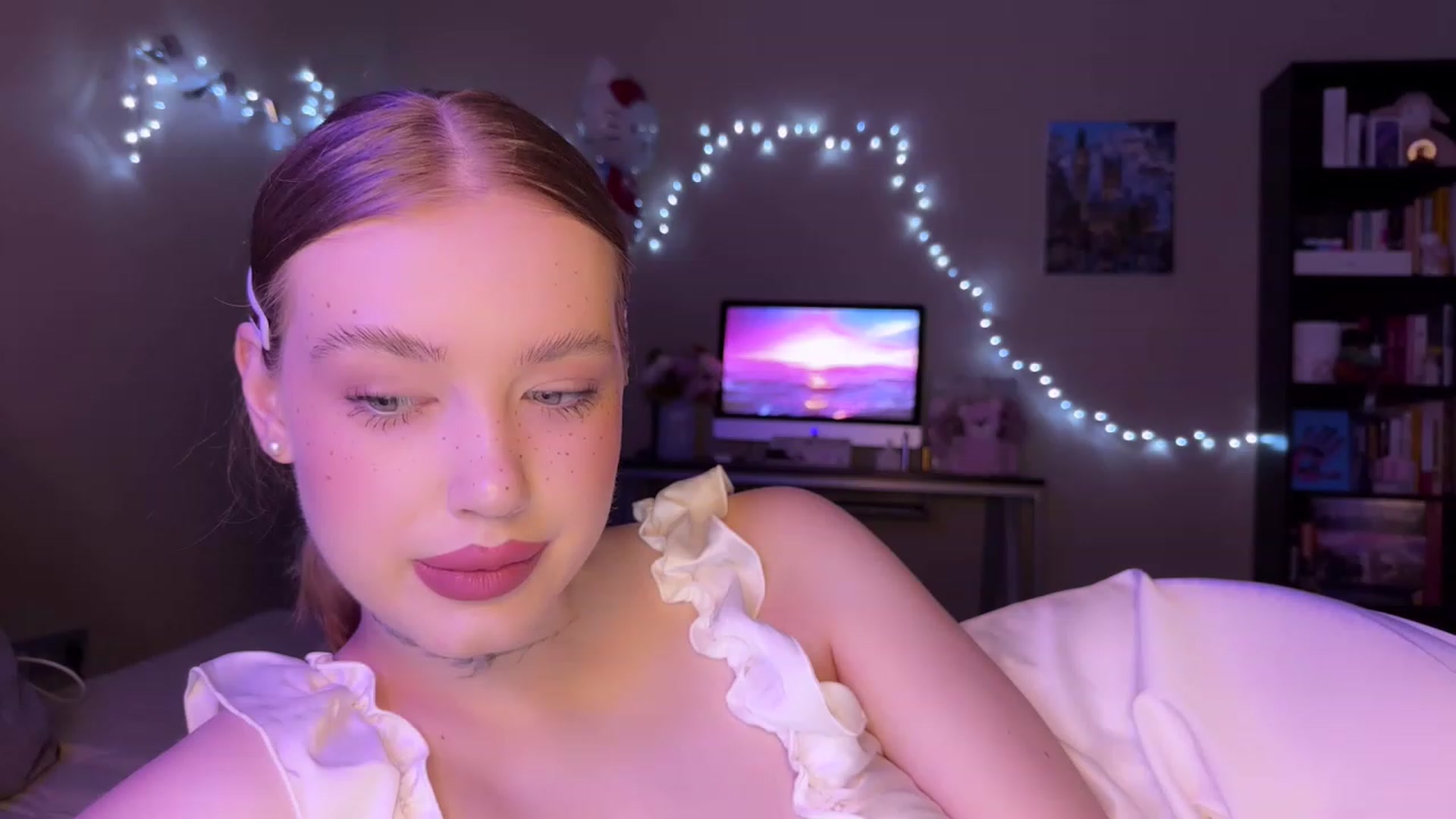 Gallery image thumbnail from Baby_Evaaa's myfreecams stream on, 03/19/2023, 18:10 image 11 of 20
