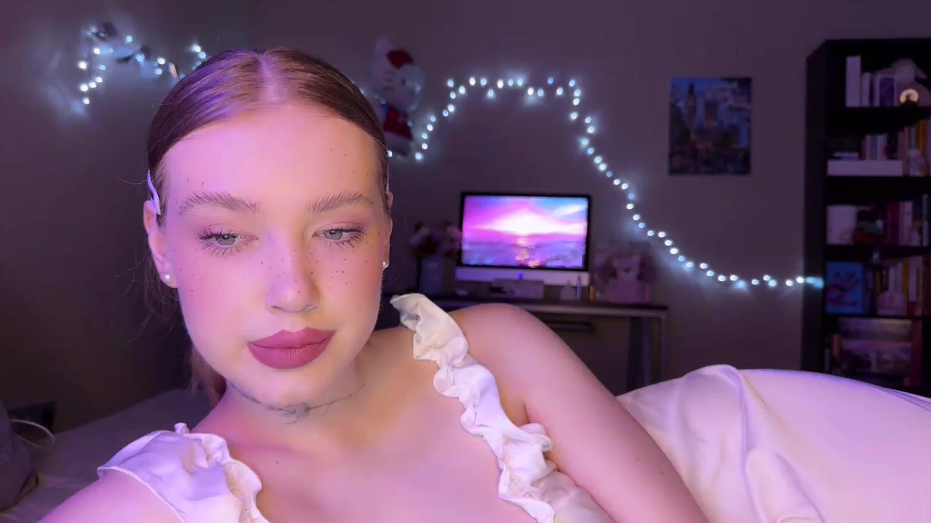 Gallery image thumbnail from Baby_Evaaa's myfreecams stream on, 03/19/2023, 18:10 image 1 of 20