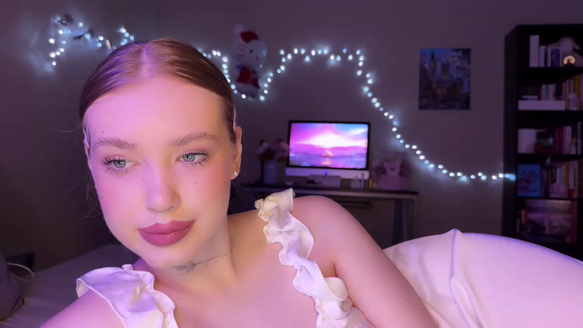 Gallery image thumbnail from Baby_Evaaa's myfreecams stream on, 03/19/2023, 18:10 image 17 of 20