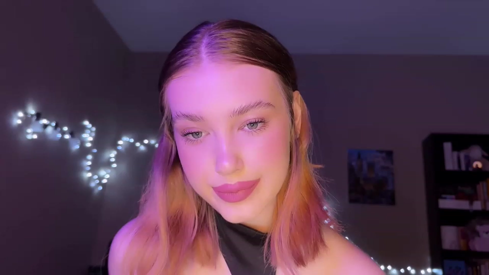Gallery image thumbnail from Baby_Evaaa's myfreecams stream on, 03/21/2023, 14:57 image 18 of 20