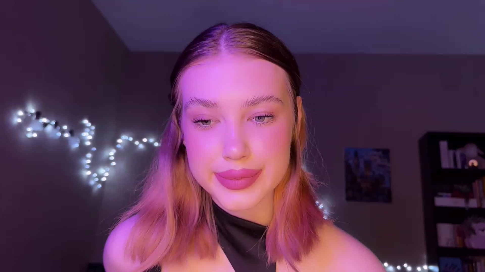 Gallery image thumbnail from Baby_Evaaa's myfreecams stream on, 03/21/2023, 14:57 image 8 of 20