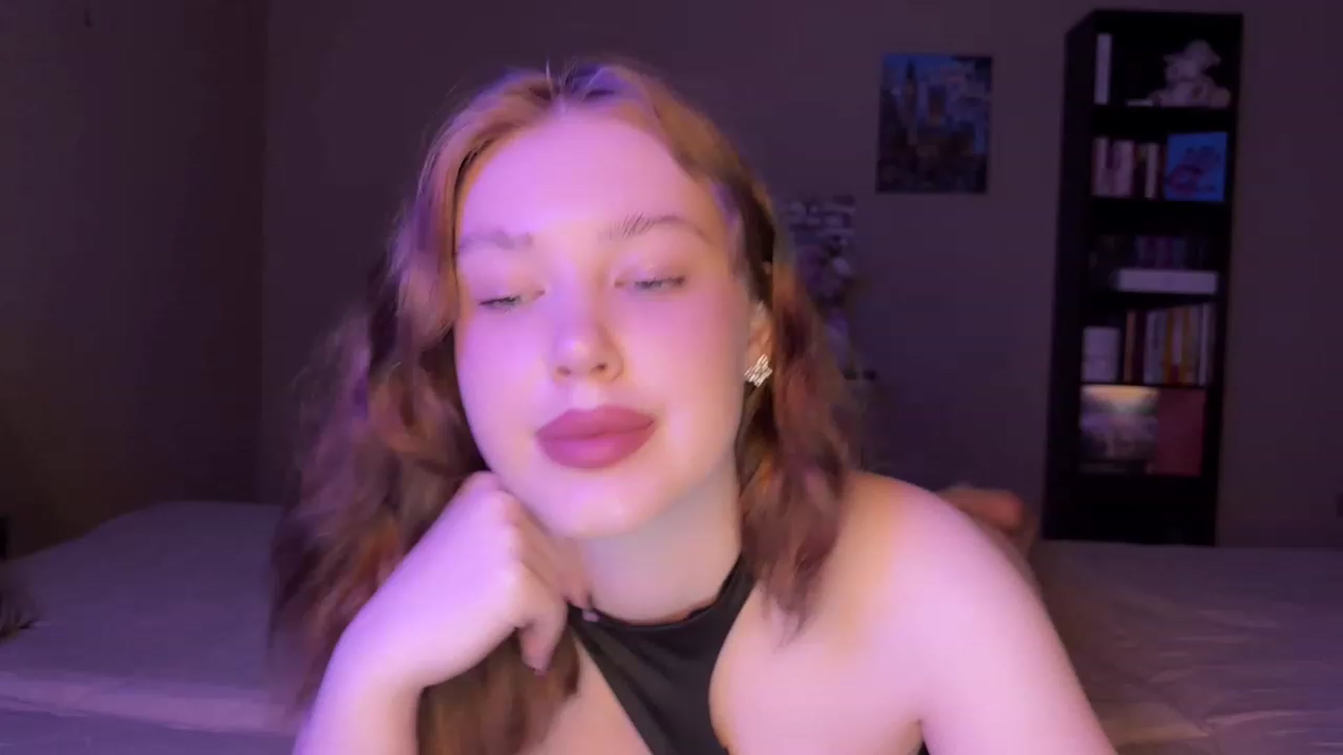 Gallery image thumbnail from Baby_Evaaa's myfreecams stream on, 05/18/2023, 07:30 image 15 of 20