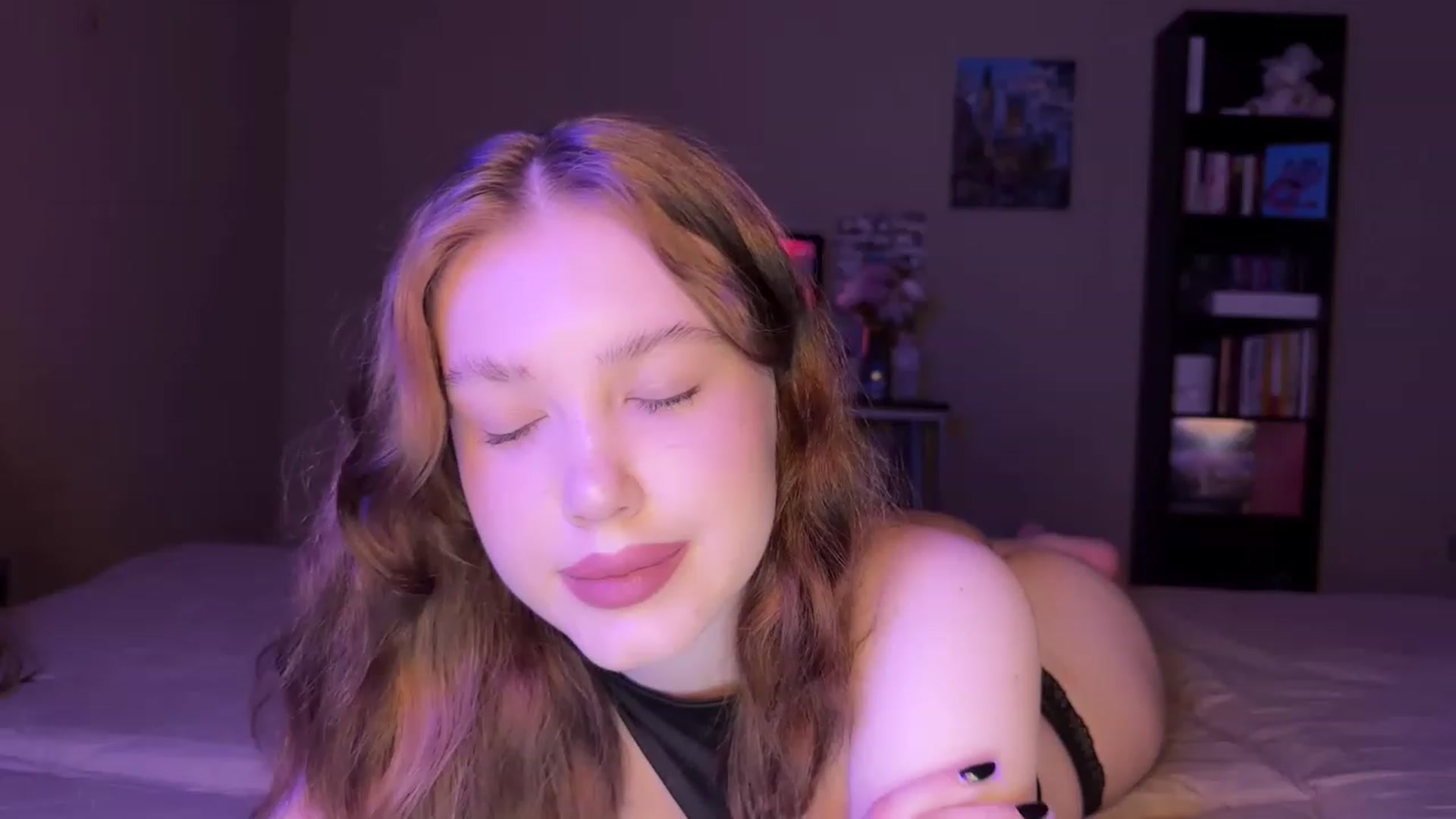 Gallery image thumbnail from Baby_Evaaa's myfreecams stream on, 05/18/2023, 07:30 image 3 of 20