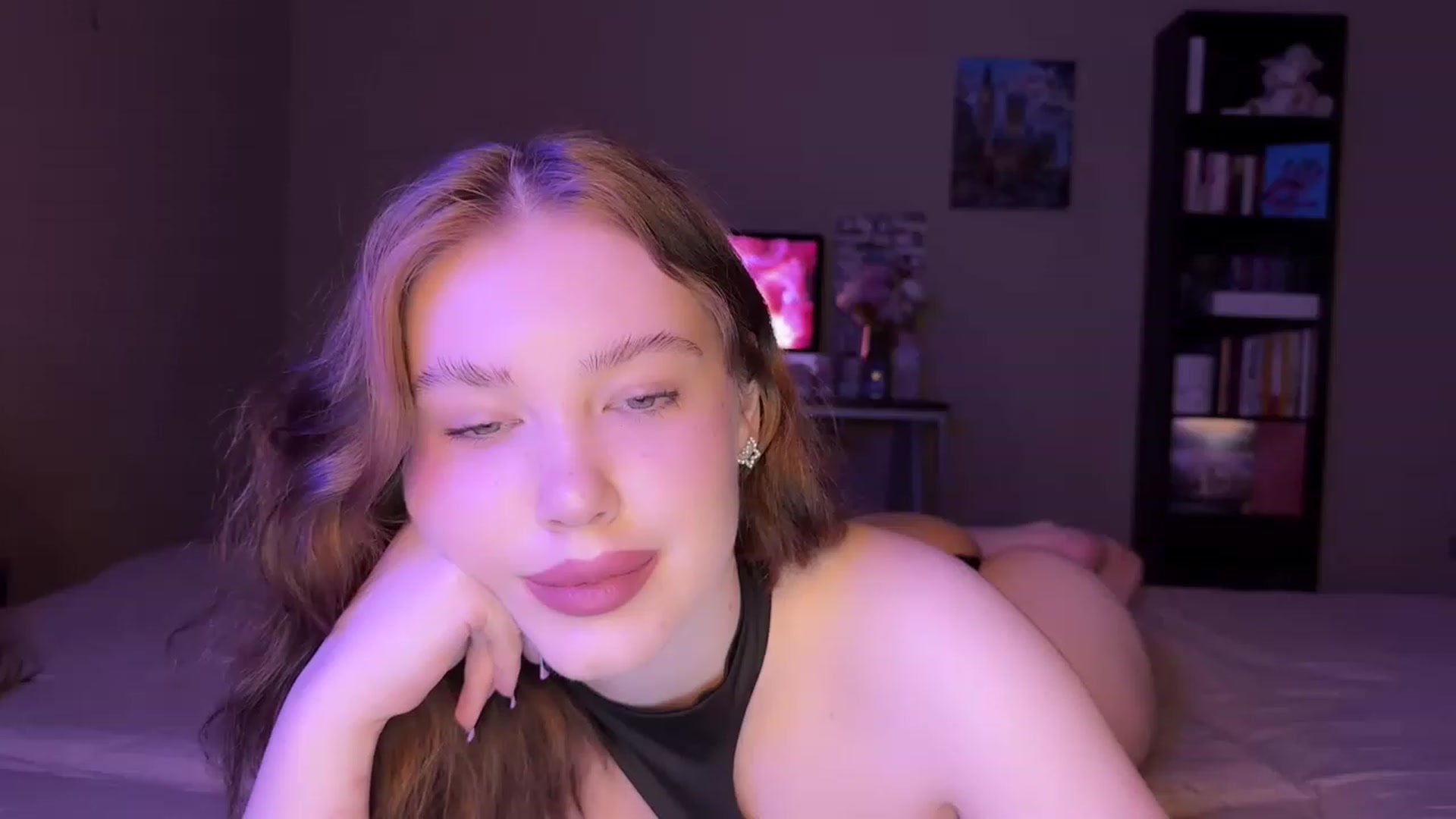 Gallery image thumbnail from Baby_Evaaa's myfreecams stream on, 05/18/2023, 07:30 image 8 of 20