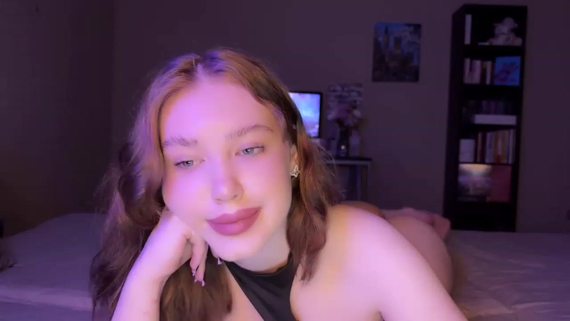 Gallery image thumbnail from Baby_Evaaa's myfreecams stream on, 05/18/2023, 07:30 image 16 of 20