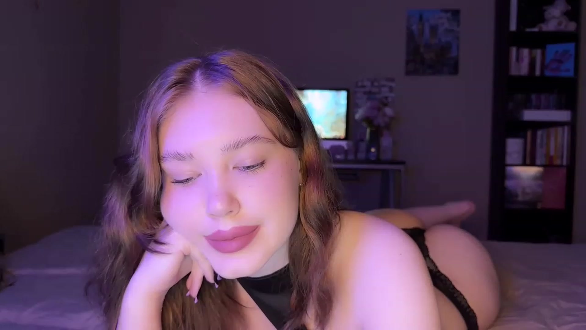 Gallery image thumbnail from Baby_Evaaa's myfreecams stream on, 05/18/2023, 08:51 image 9 of 20