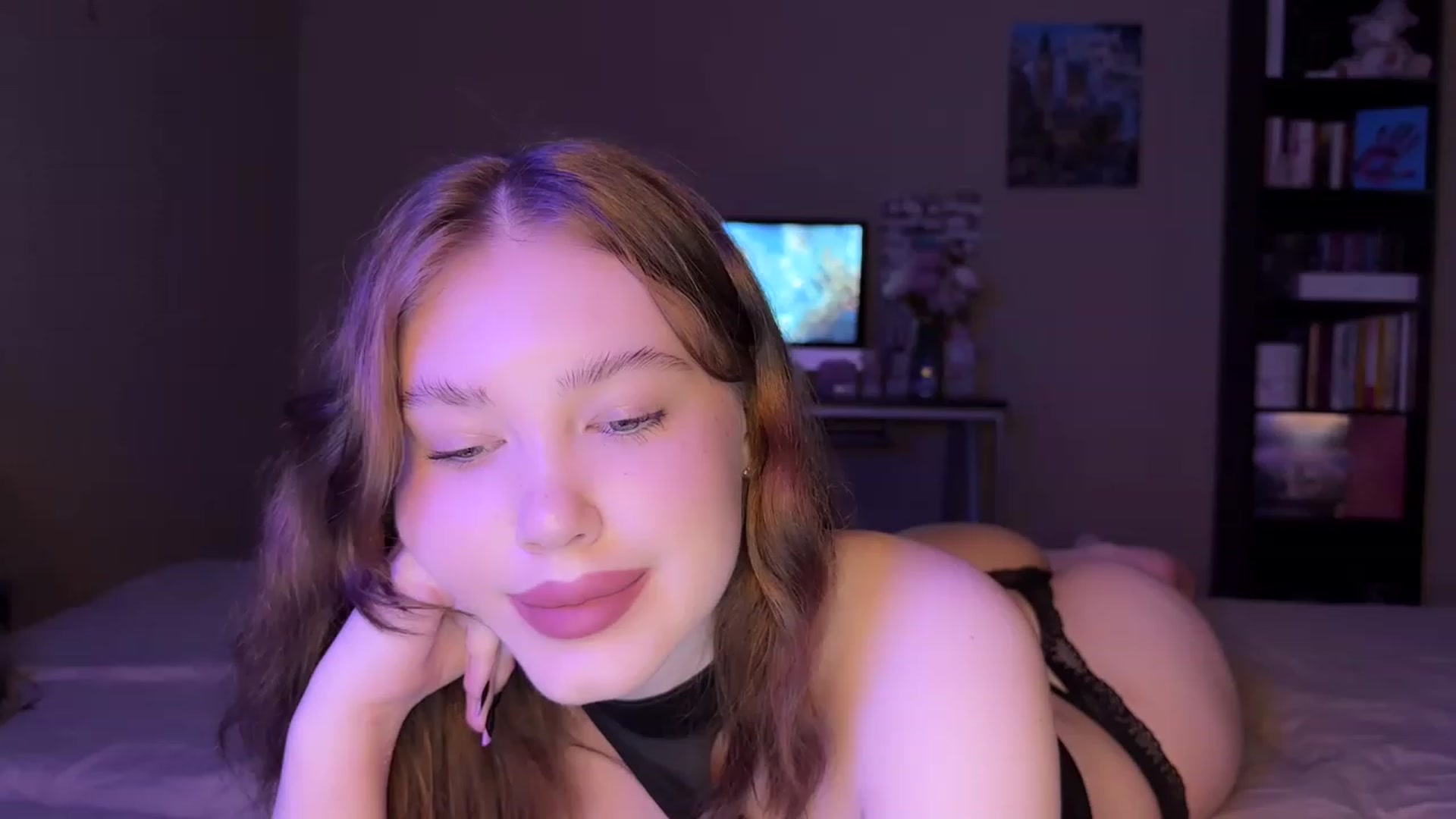 Gallery image thumbnail from Baby_Evaaa's myfreecams stream on, 05/18/2023, 08:51 image 10 of 20