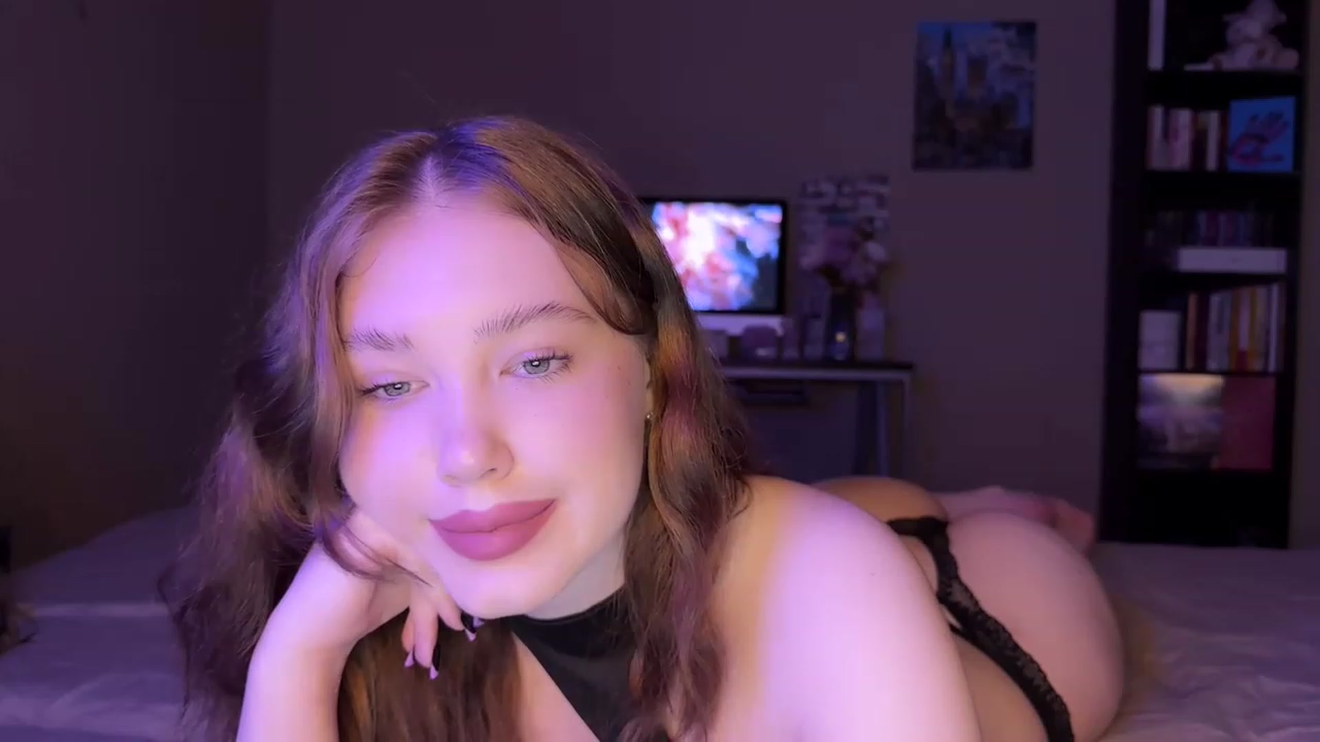 Gallery image thumbnail from Baby_Evaaa's myfreecams stream on, 05/18/2023, 08:51 image 14 of 20