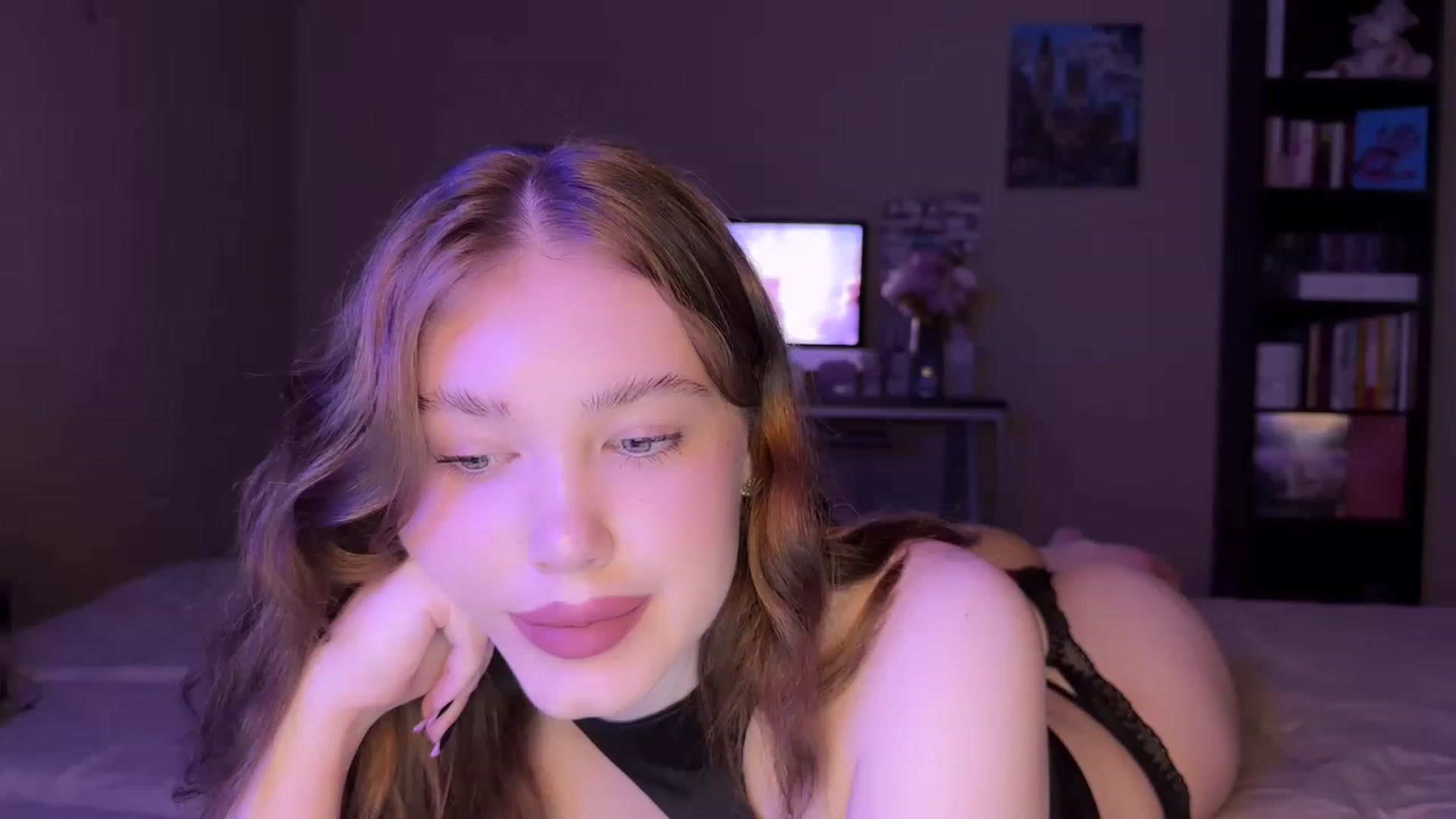Gallery image thumbnail from Baby_Evaaa's myfreecams stream on, 05/18/2023, 08:51 image 2 of 20