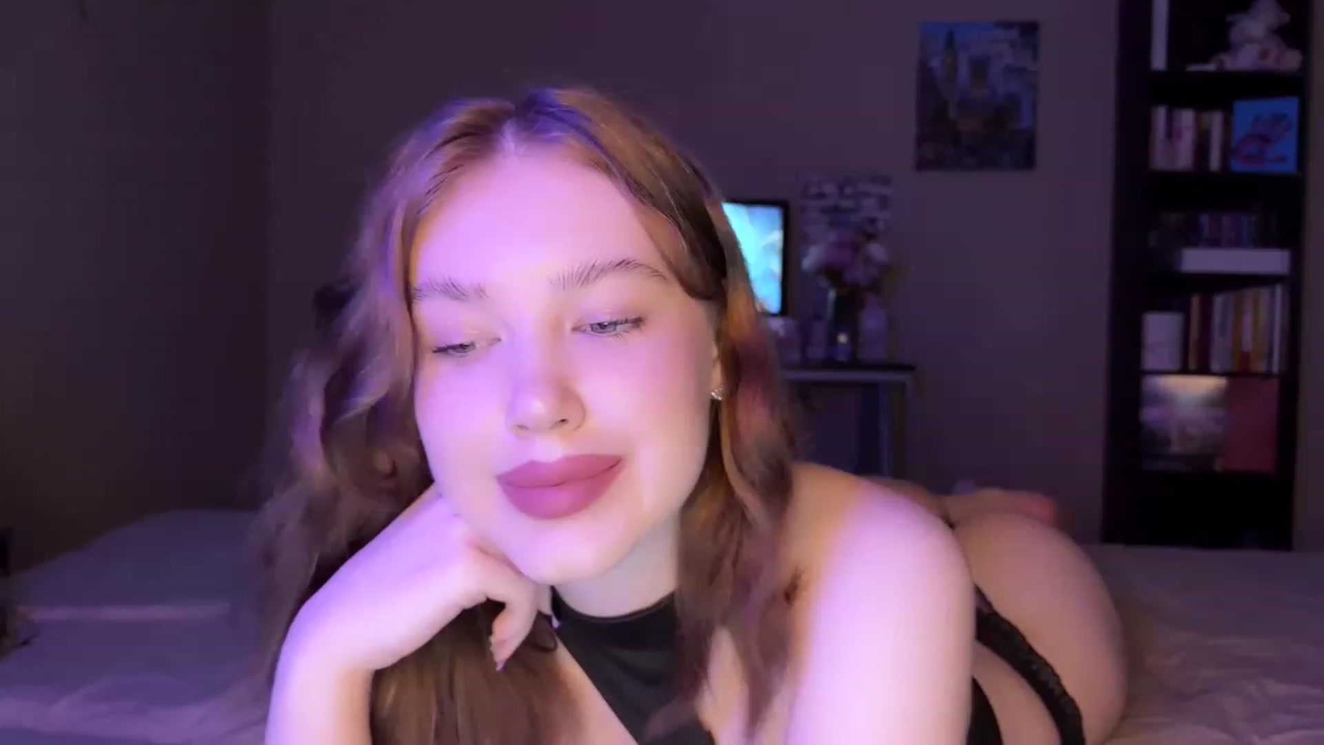 Gallery image thumbnail from Baby_Evaaa's myfreecams stream on, 05/18/2023, 08:51 image 8 of 20