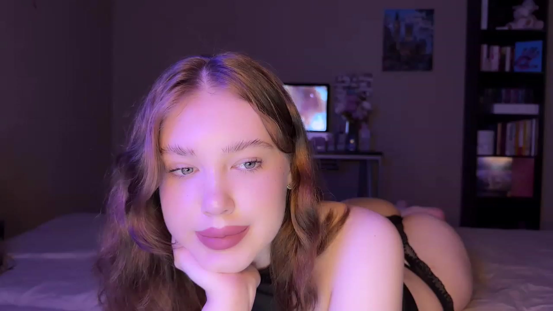 Gallery image thumbnail from Baby_Evaaa's myfreecams stream on, 05/18/2023, 08:51 image 6 of 20