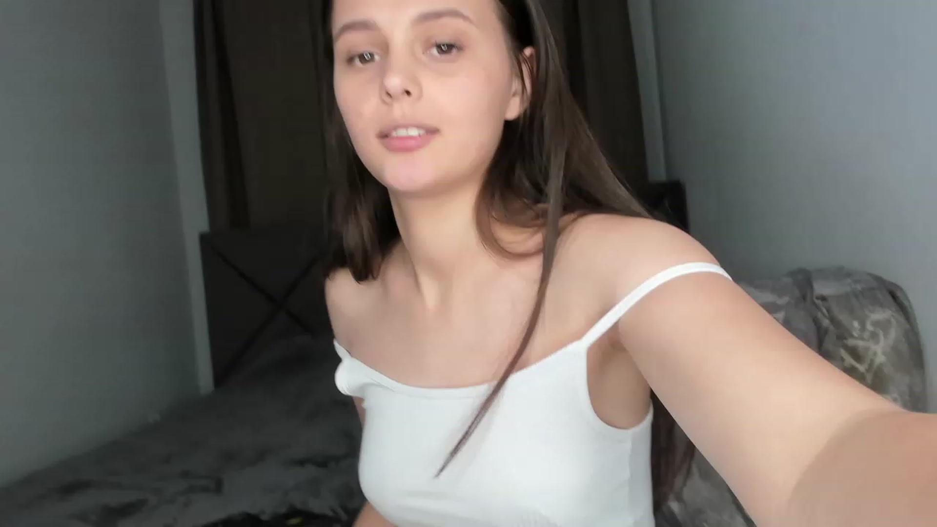 Gallery image thumbnail from Baby_Eye_s's myfreecams stream on, 11/21/2022, 01:20 image 18 of 20