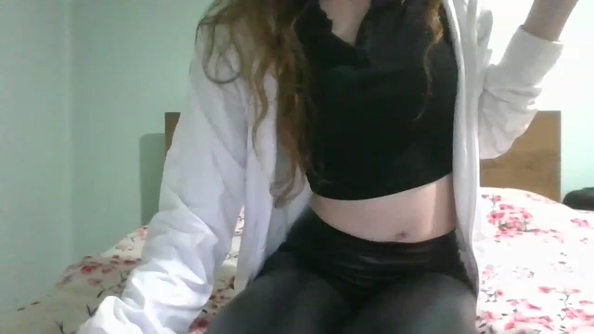 Gallery image thumbnail from Baby_Jewel's myfreecams stream on, 12/11/2022, 15:09 image 18 of 20