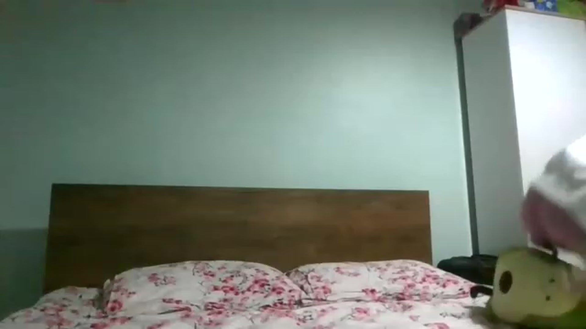 Gallery image thumbnail from Baby_Jewel's myfreecams stream on, 12/16/2022, 13:51 image 19 of 20