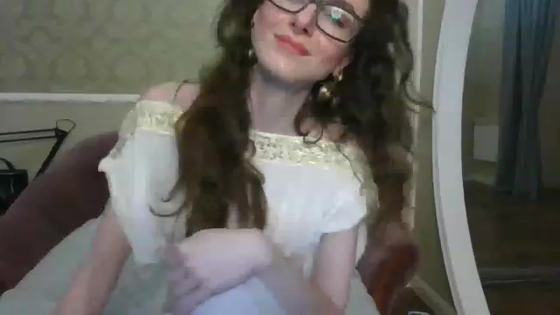 Gallery image thumbnail from Baby_Jewel's myfreecams stream on, 04/12/2023, 13:36 image 3 of 20