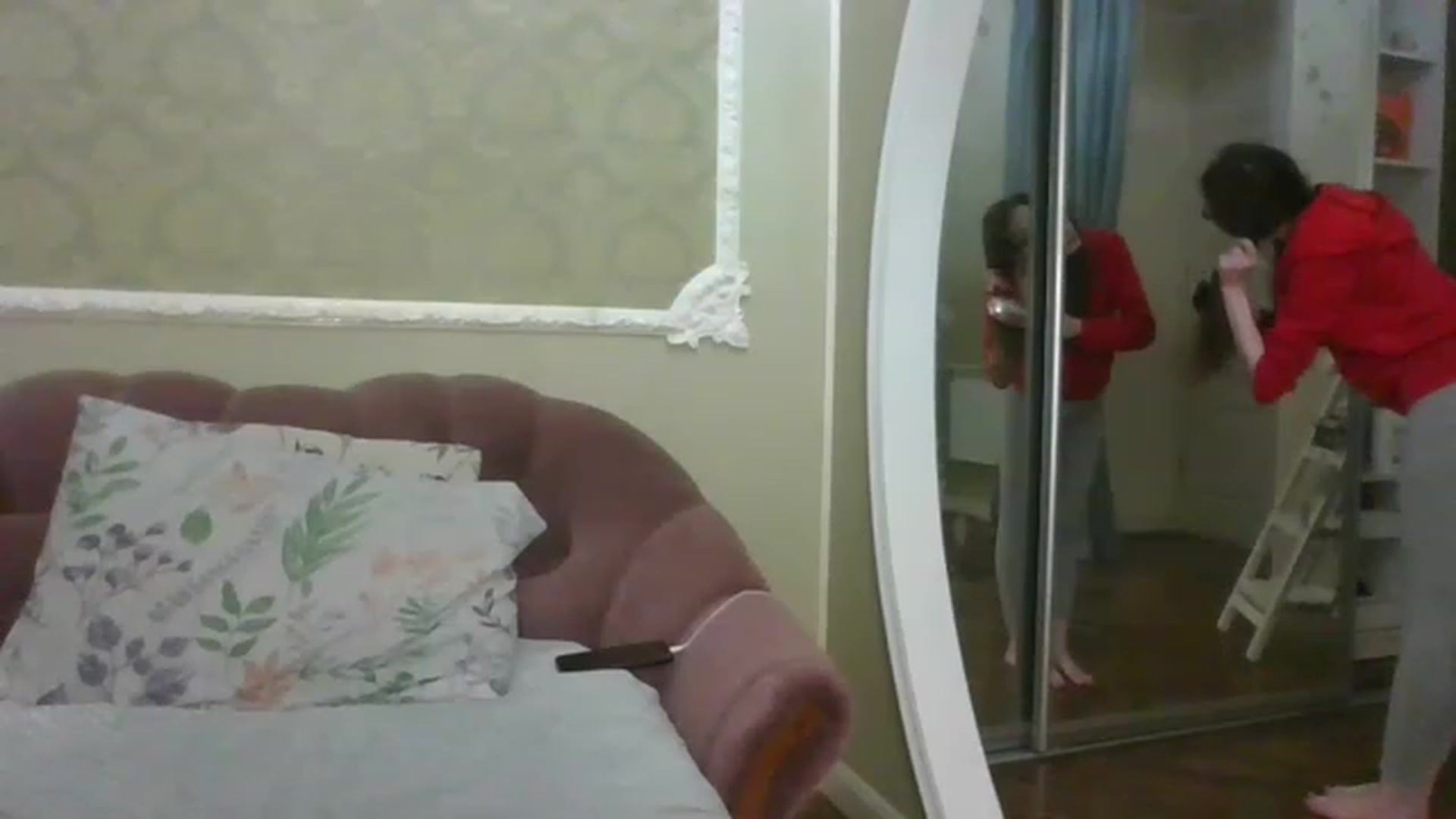 Gallery image thumbnail from Baby_Jewel's myfreecams stream on, 04/17/2023, 16:37 image 3 of 20