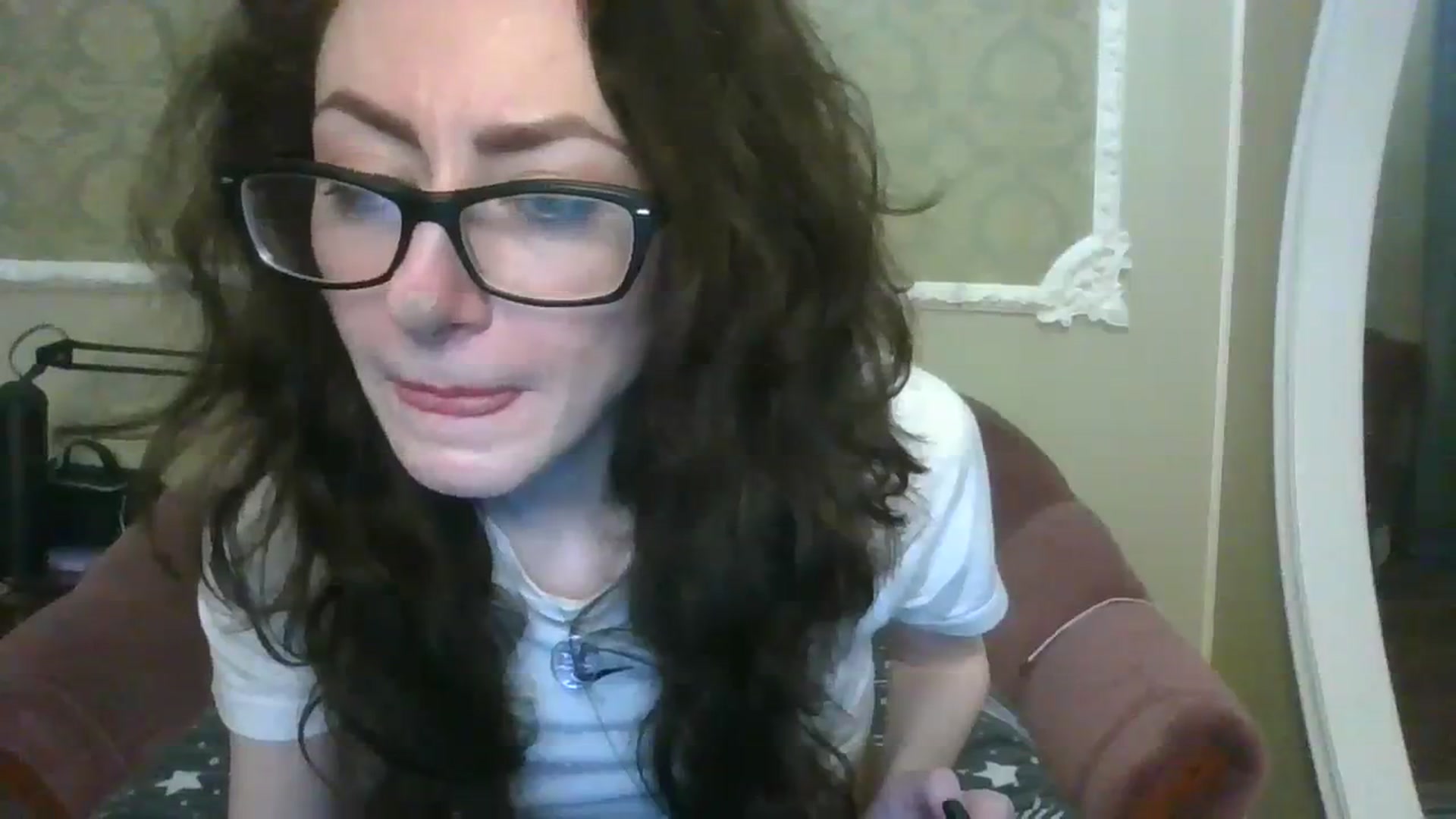 Gallery image thumbnail from Baby_Jewel's myfreecams stream on, 12/22/2023, 15:19 image 15 of 20
