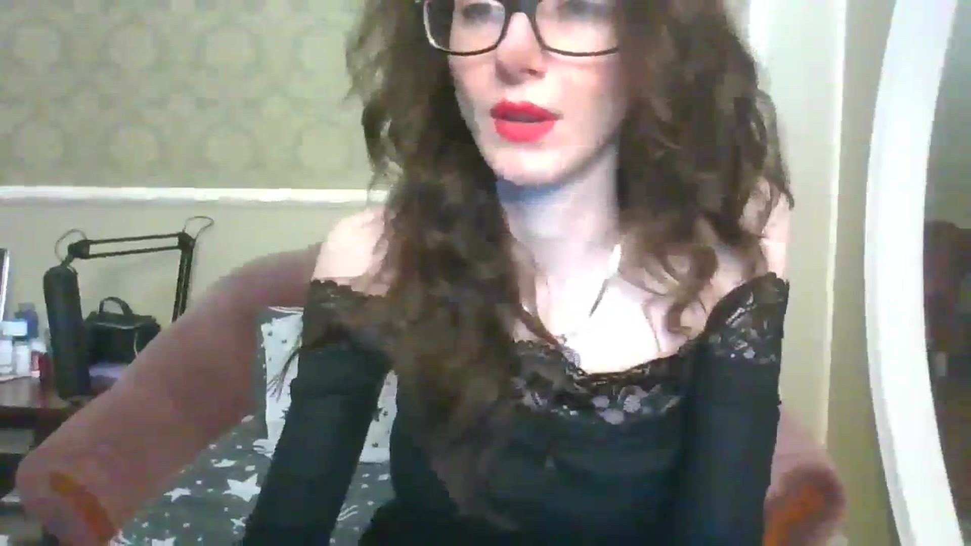 Gallery image thumbnail from Baby_Jewel's myfreecams stream on, 12/24/2023, 15:24 image 10 of 20