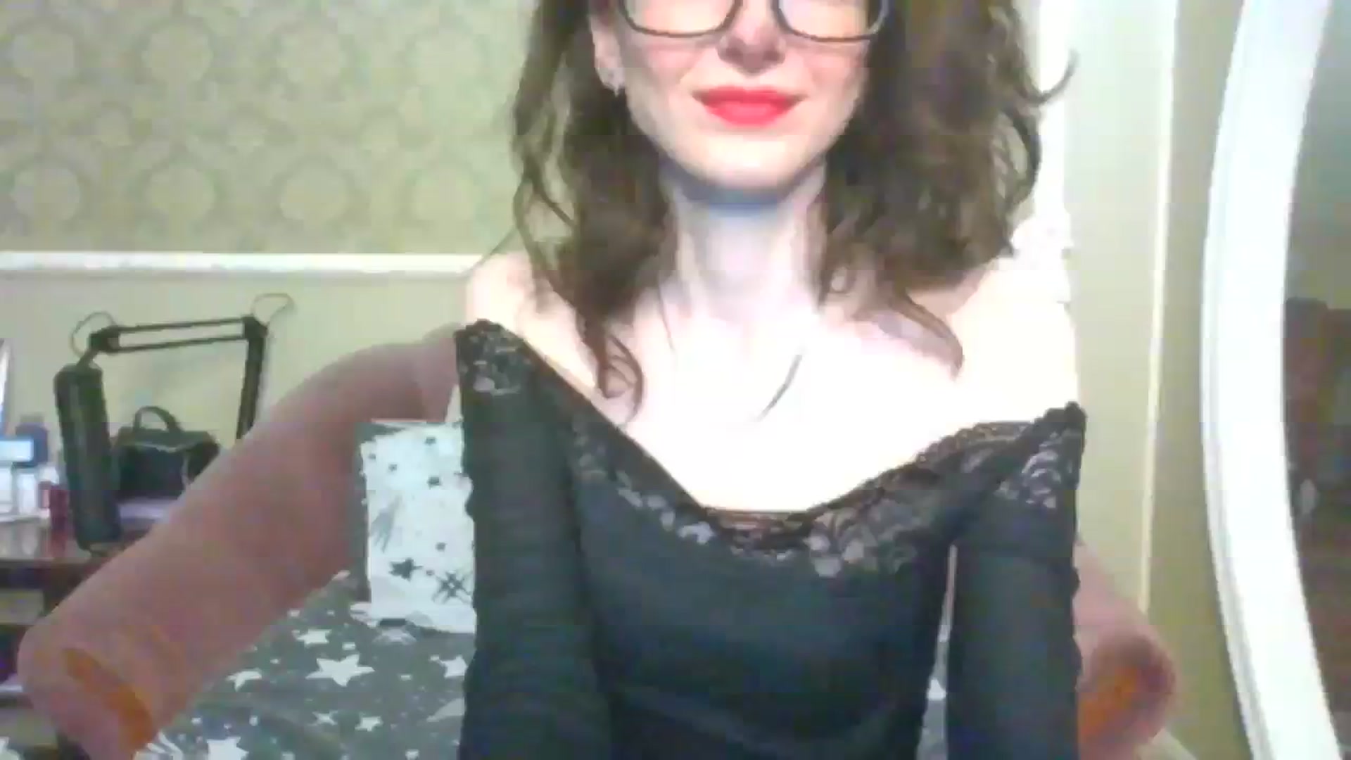Gallery image thumbnail from Baby_Jewel's myfreecams stream on, 12/24/2023, 15:59 image 8 of 20