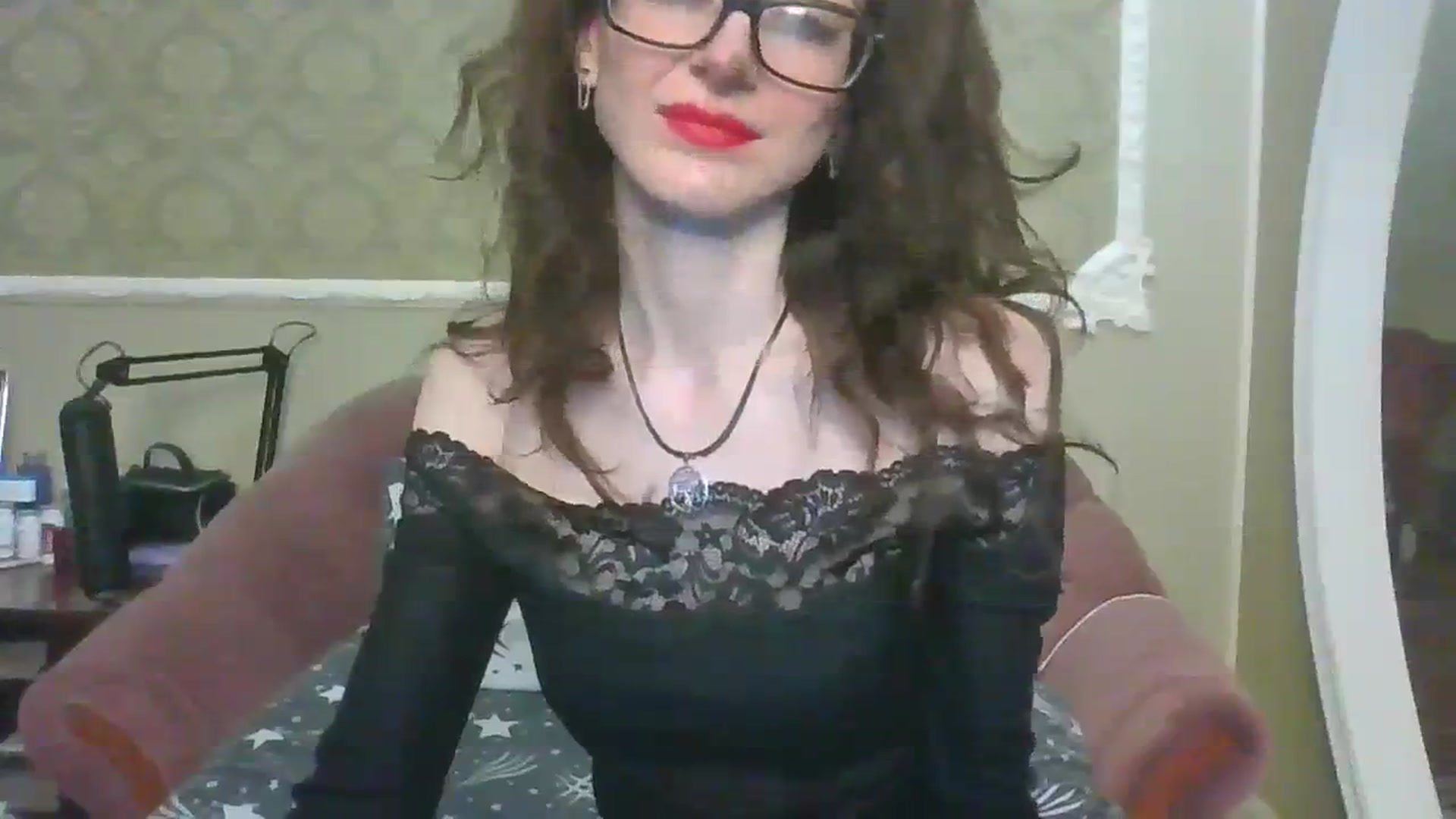 Gallery image thumbnail from Baby_Jewel's myfreecams stream on, 12/24/2023, 15:59 image 18 of 20