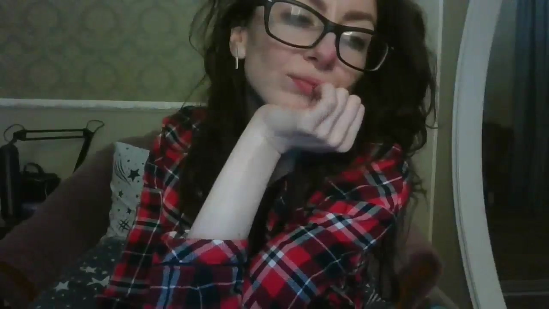 Gallery image thumbnail from Baby_Jewel's myfreecams stream on, 12/25/2023, 19:03 image 17 of 20