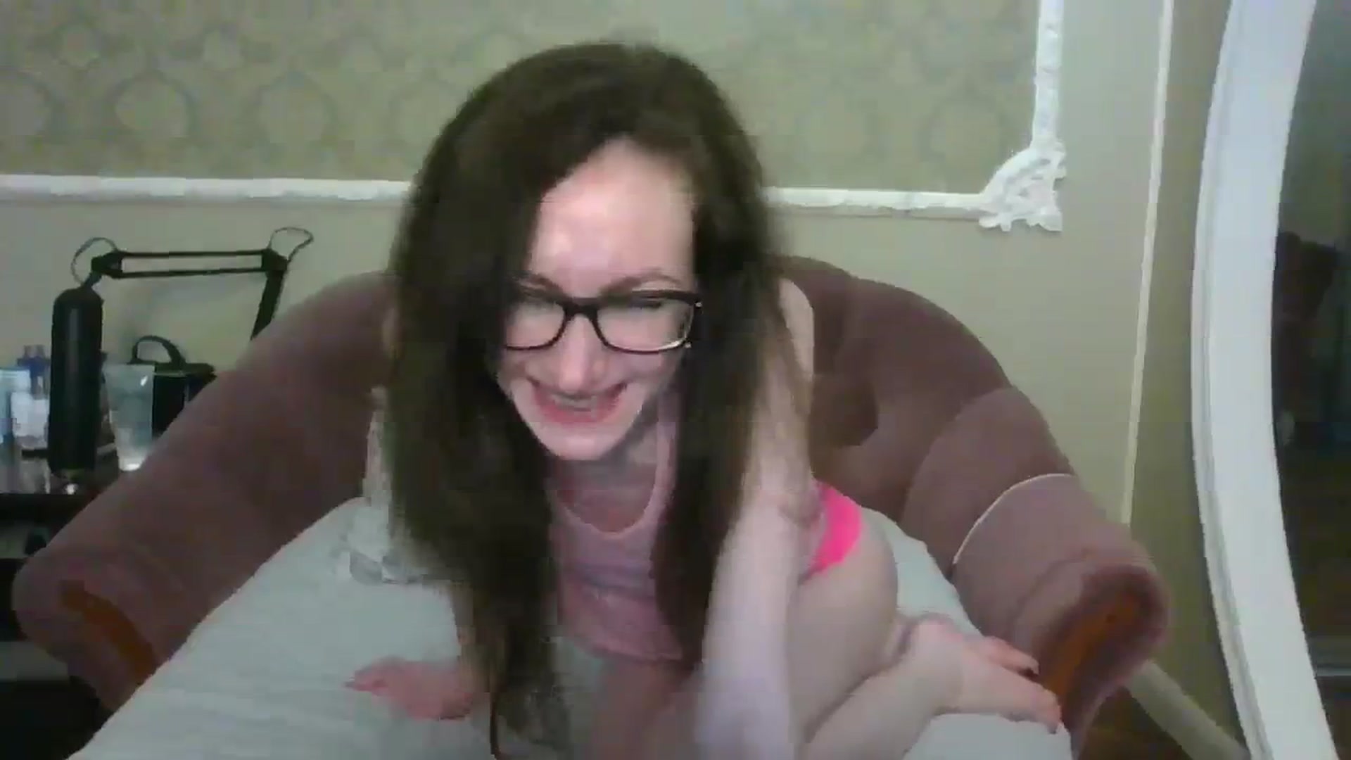 Gallery image thumbnail from Baby_Jewel's myfreecams stream on, 03/13/2024, 13:42 image 14 of 20