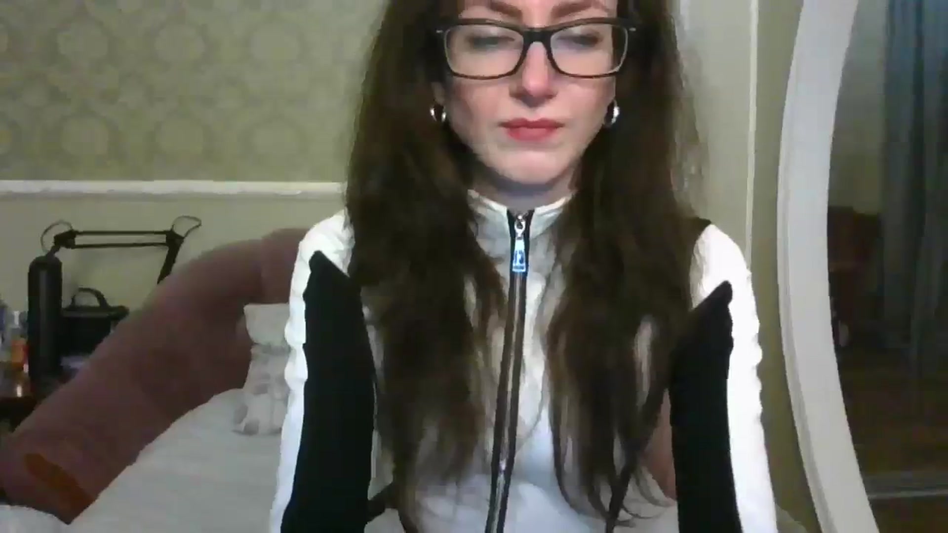 Gallery image thumbnail from Baby_Jewel's myfreecams stream on, 03/18/2024, 16:58 image 8 of 20