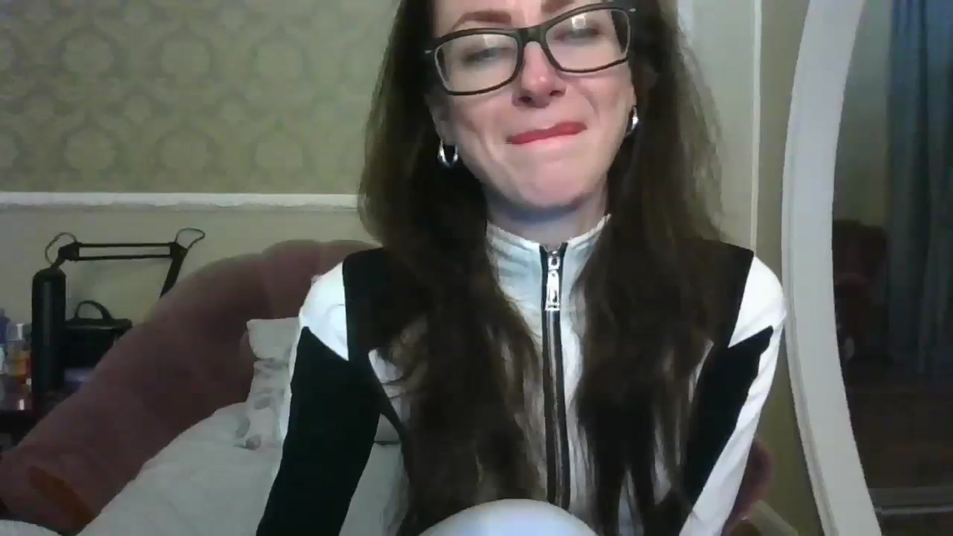 Gallery image thumbnail from Baby_Jewel's myfreecams stream on, 03/18/2024, 16:58 image 14 of 20
